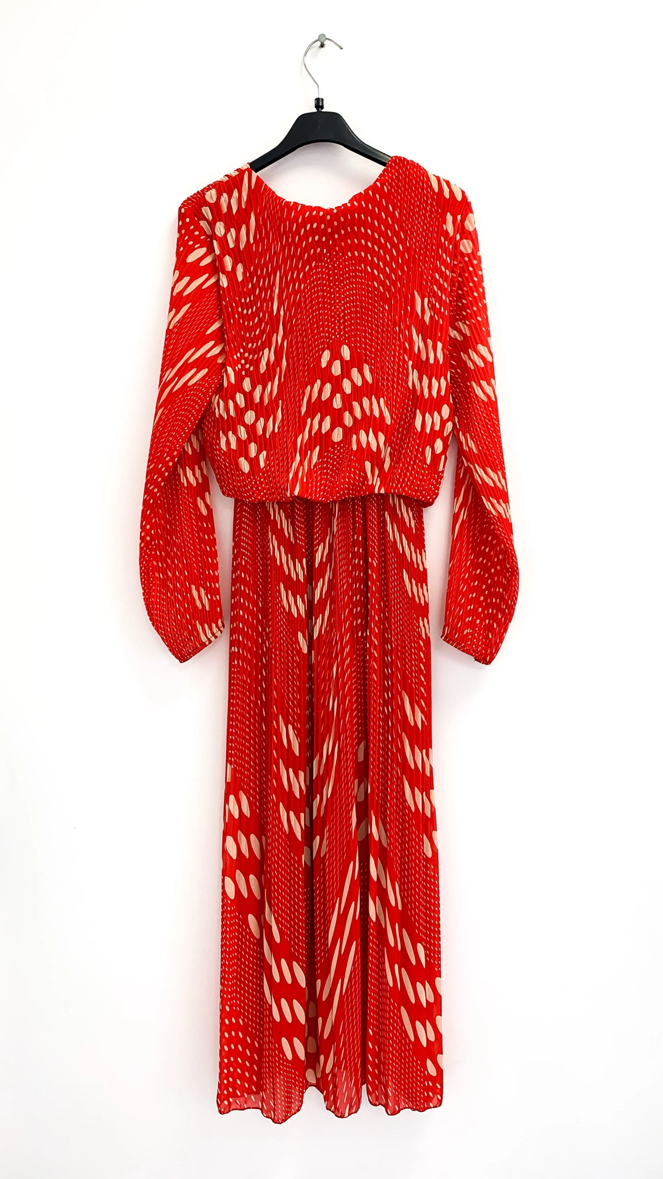 A1978 Red Dotty Sleeved Loose Top Dress