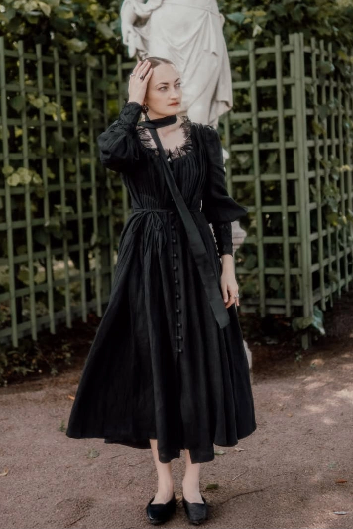 Josefina 19 | Dreamy Pleated Linen Dress Gown Quick Release Buckle Mechanism