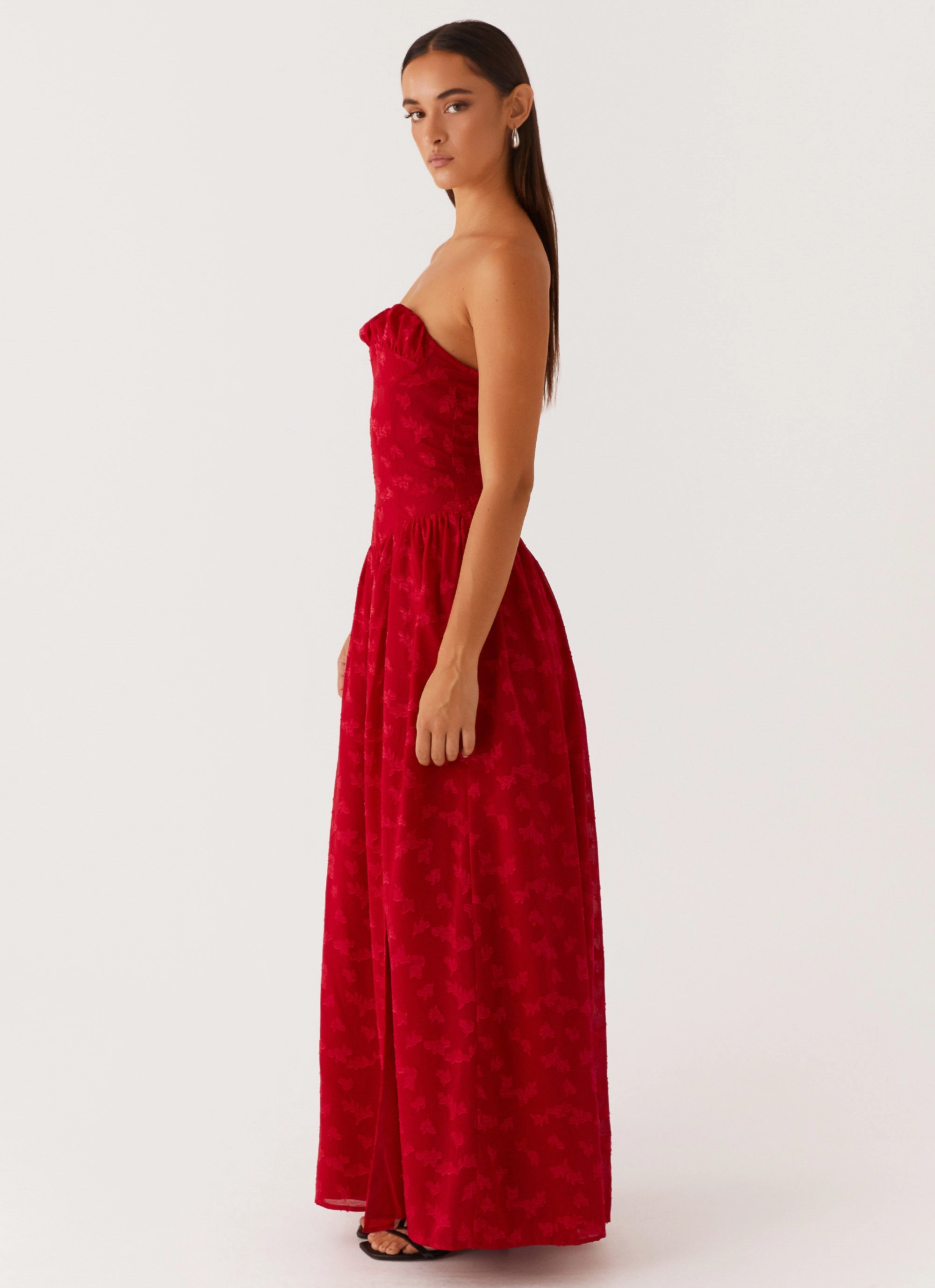 Feminine Look Adira Maxi Dress - Red