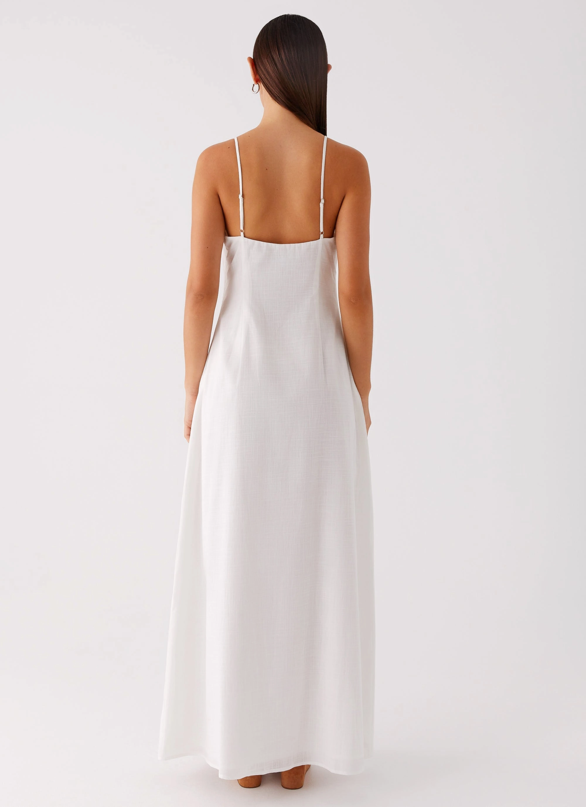 Vibrant evening gown Natural Layers Madeleine Scoop Neck Maxi Dress - Off White