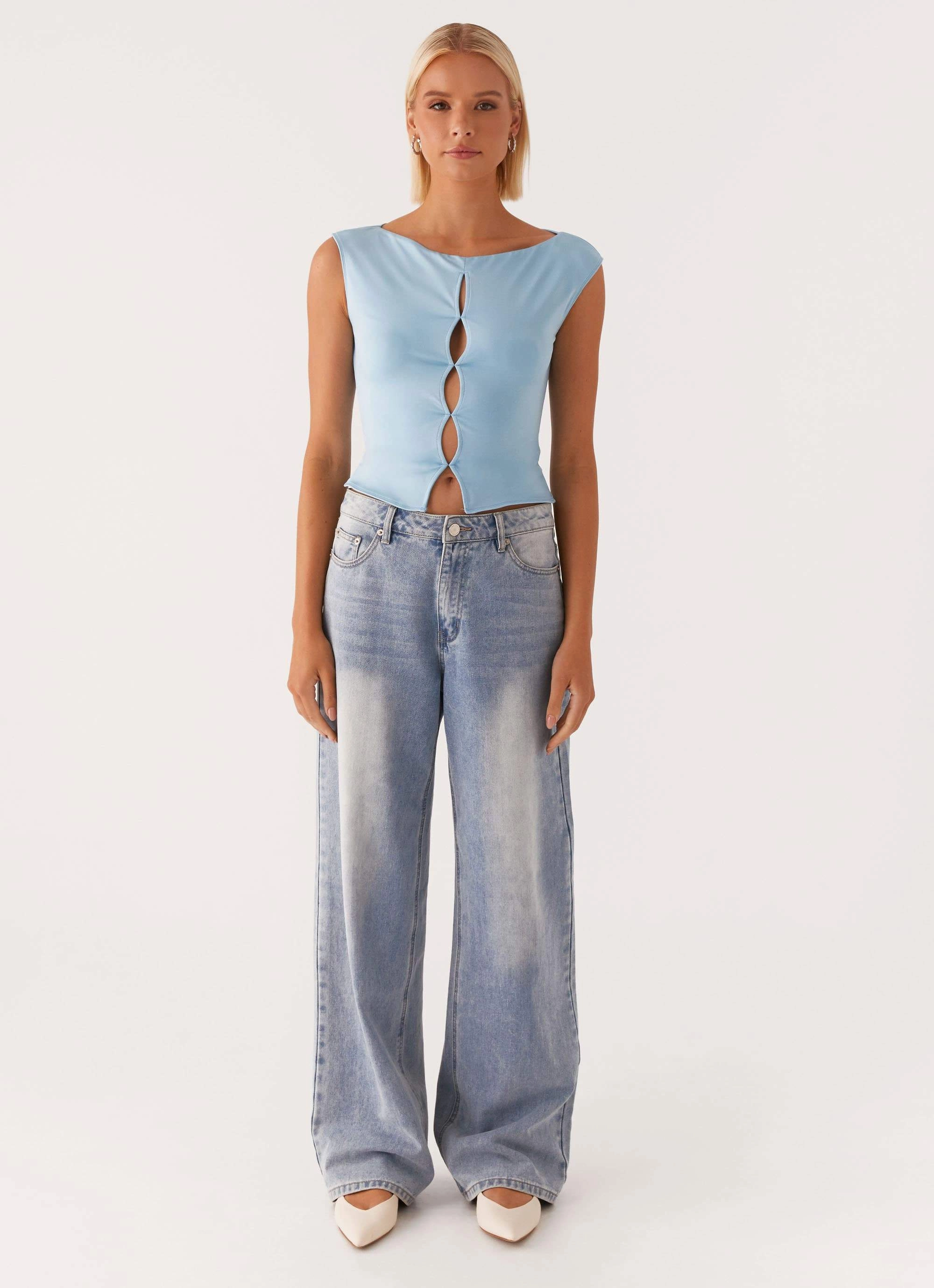 Ribbed Trim Details Ally Top - Baby Blue