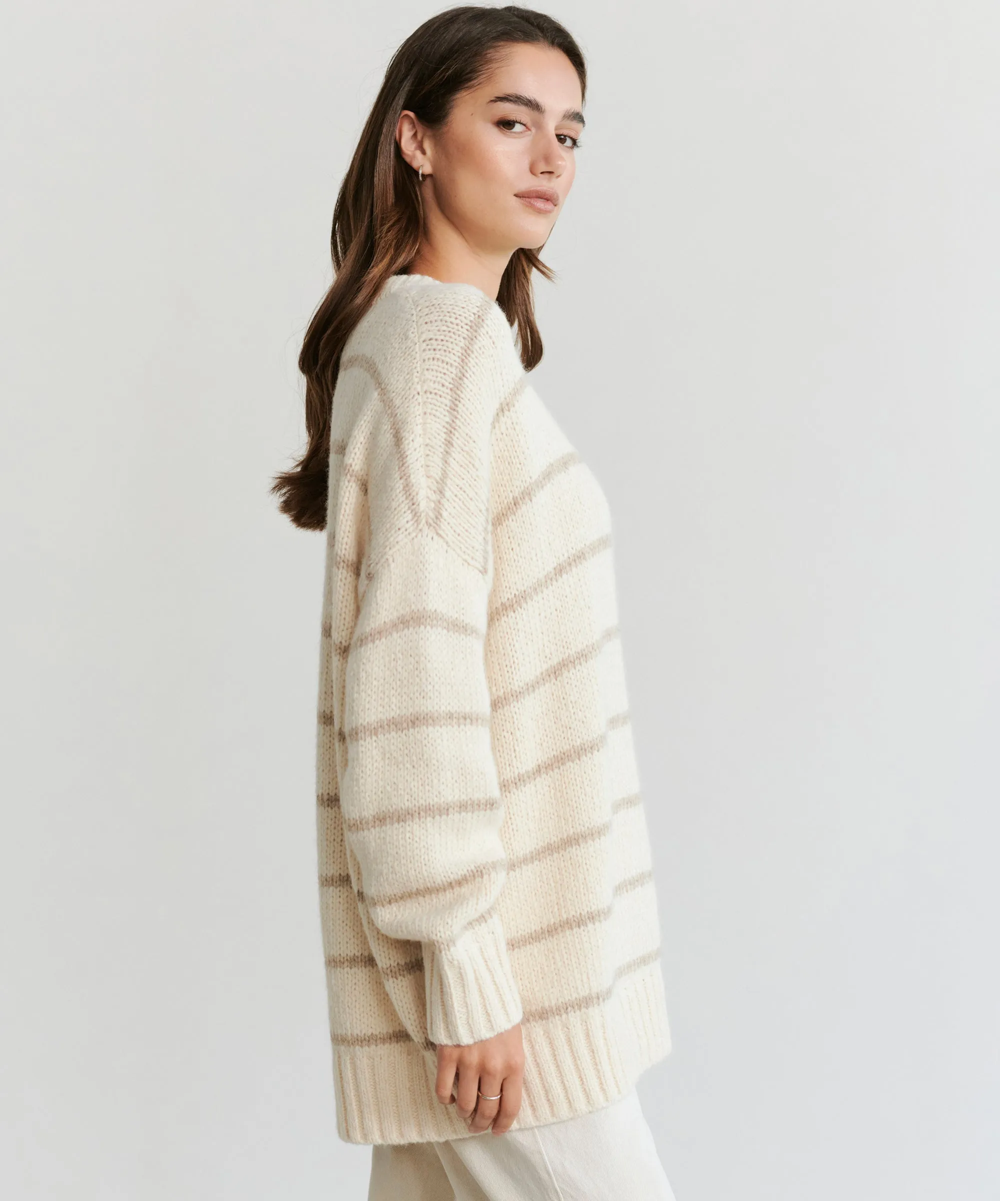 RubberizedGrip Non Chafing Edges Alpaca Cocoon Crewneck