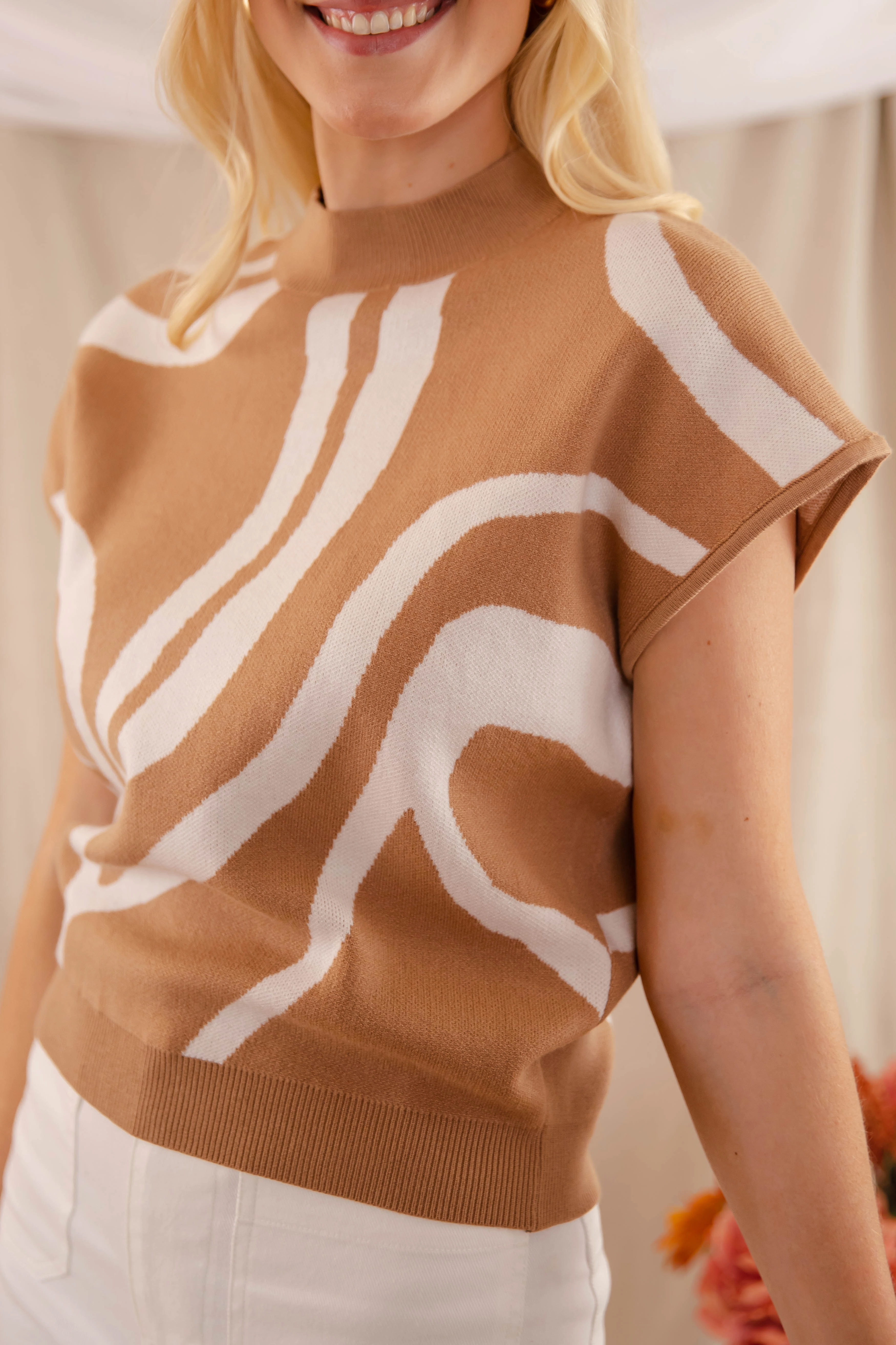 An Abstract Thought Sweater-Coco Temperature Regulating Textile AntiStaticLining