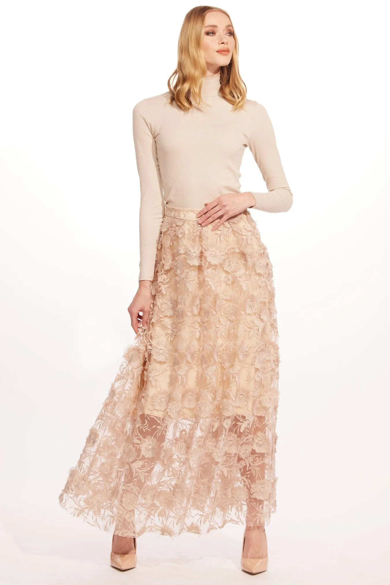 Light Outfit Crisp Finish Anova Skirt - Bloomsfield