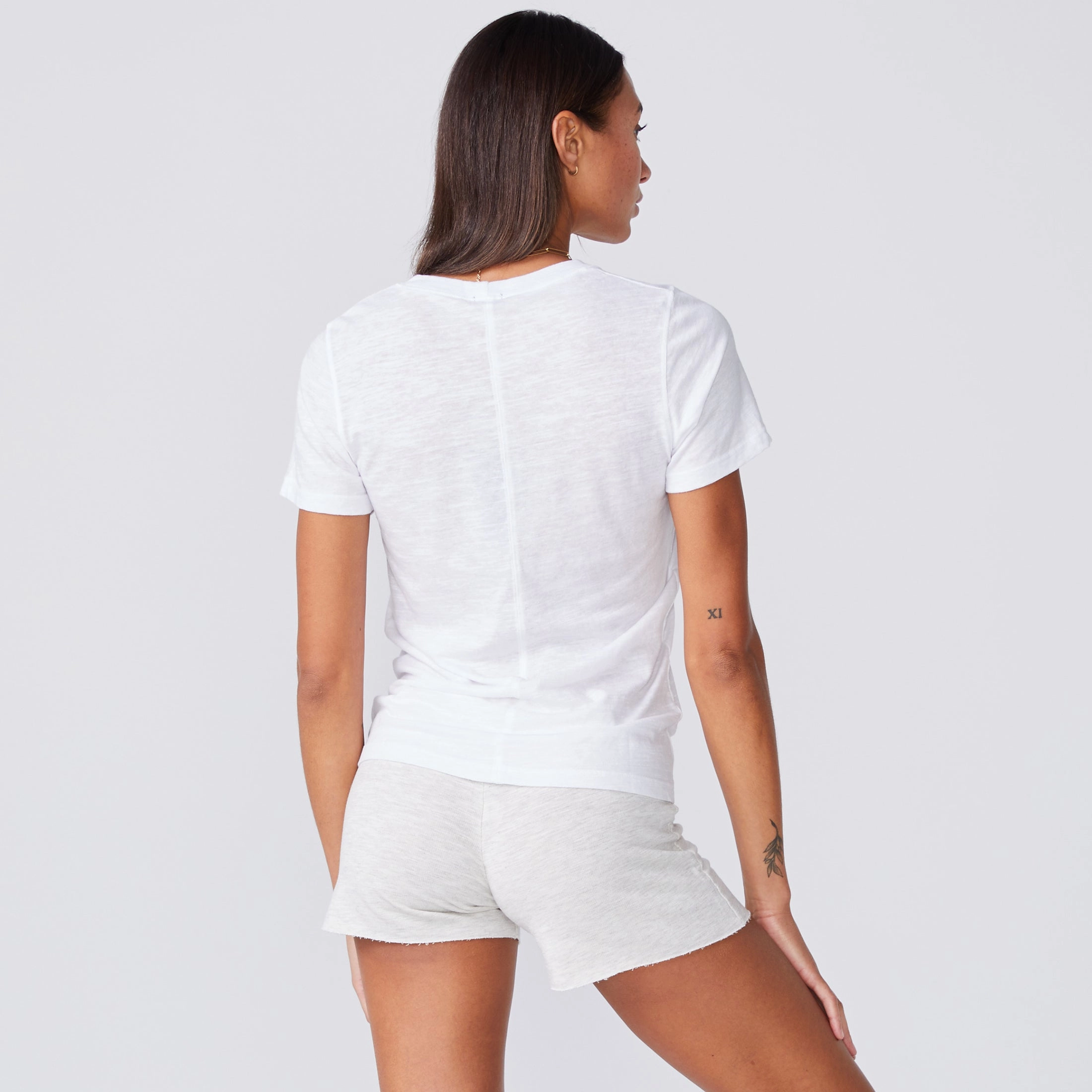 LowMaintenance Fabric Noise Reducing Fabric Treatment Textured Tri-Blend Fitted Crew Neck Tee