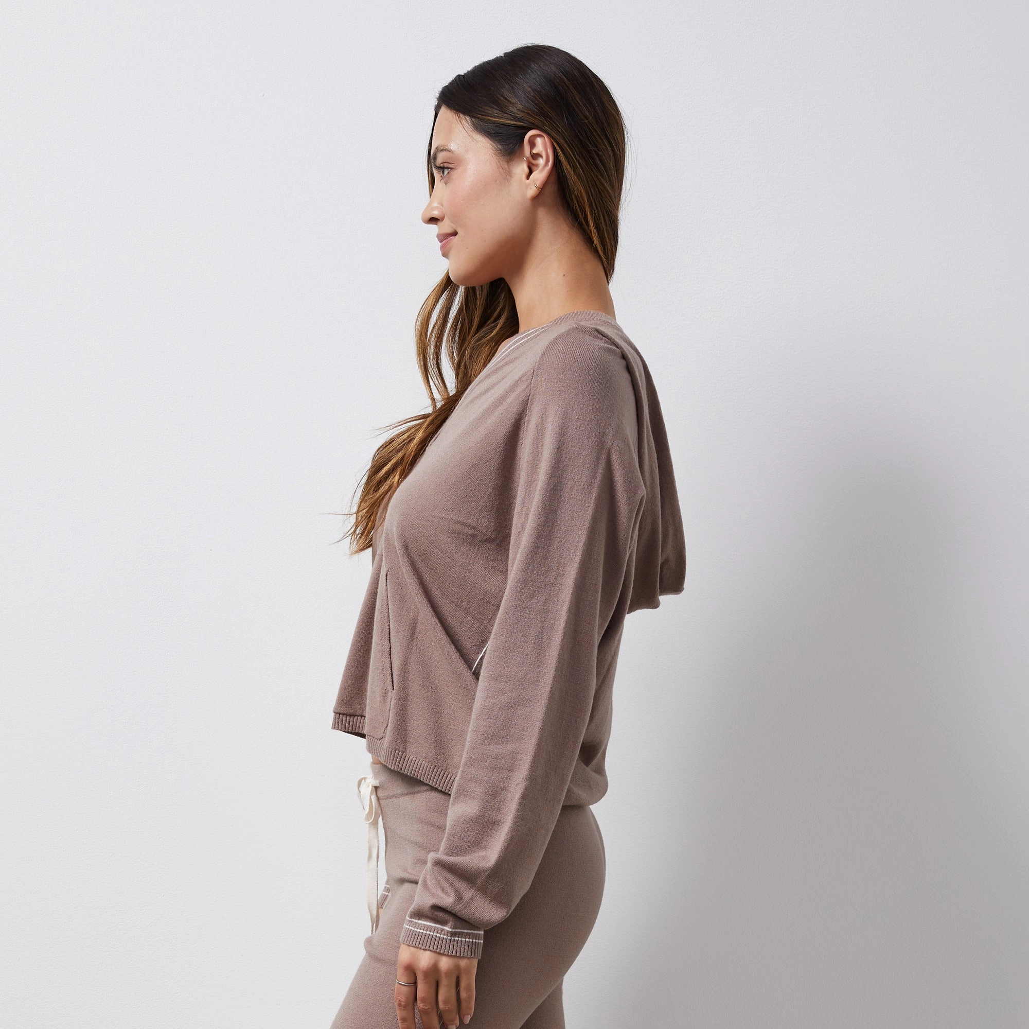 Light Soft Knit Contrast Stitch Hoody Grid Back Panel Antibacterial