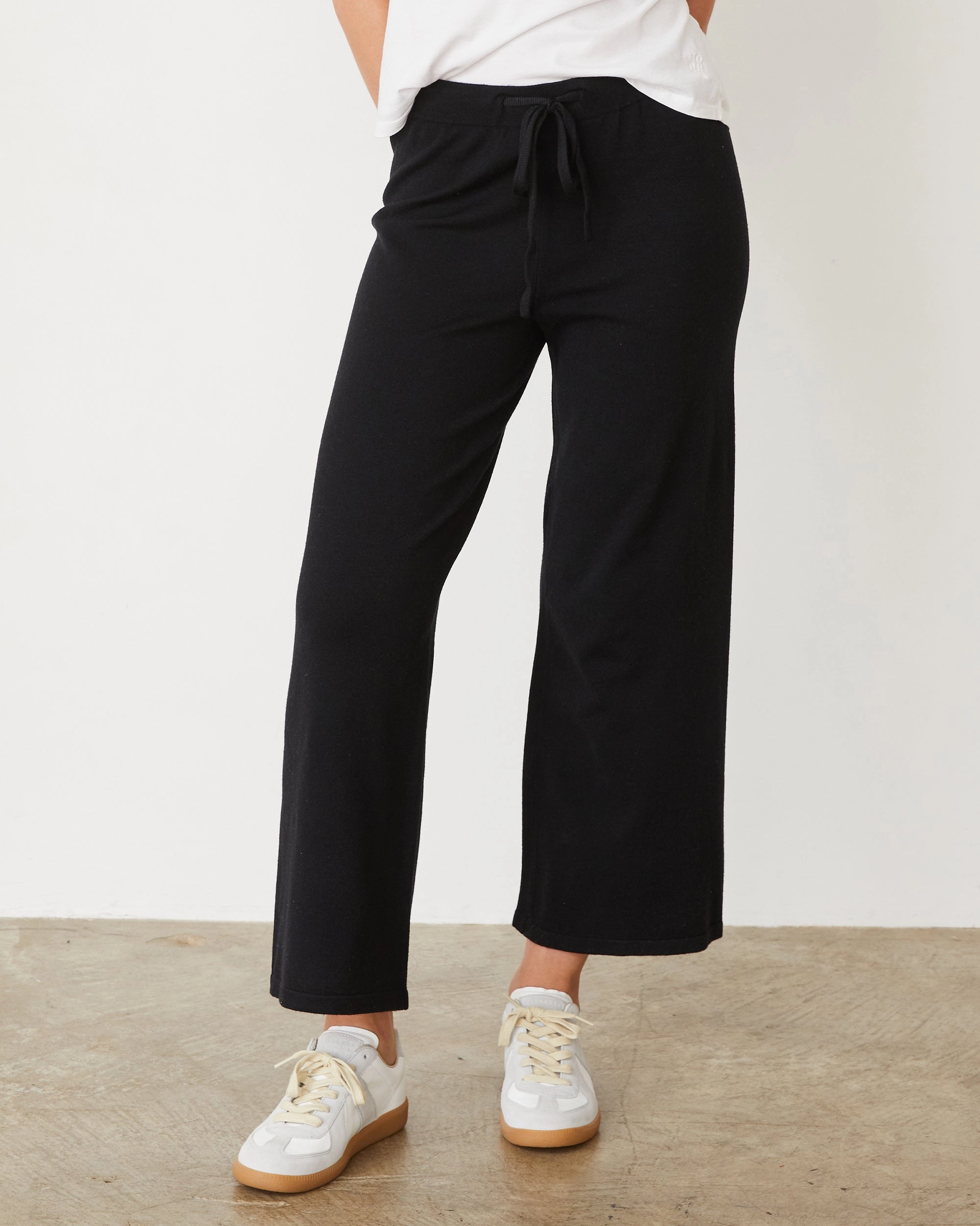 Light Soft Knit Crop Lounge Pant Classic Cut Long Use