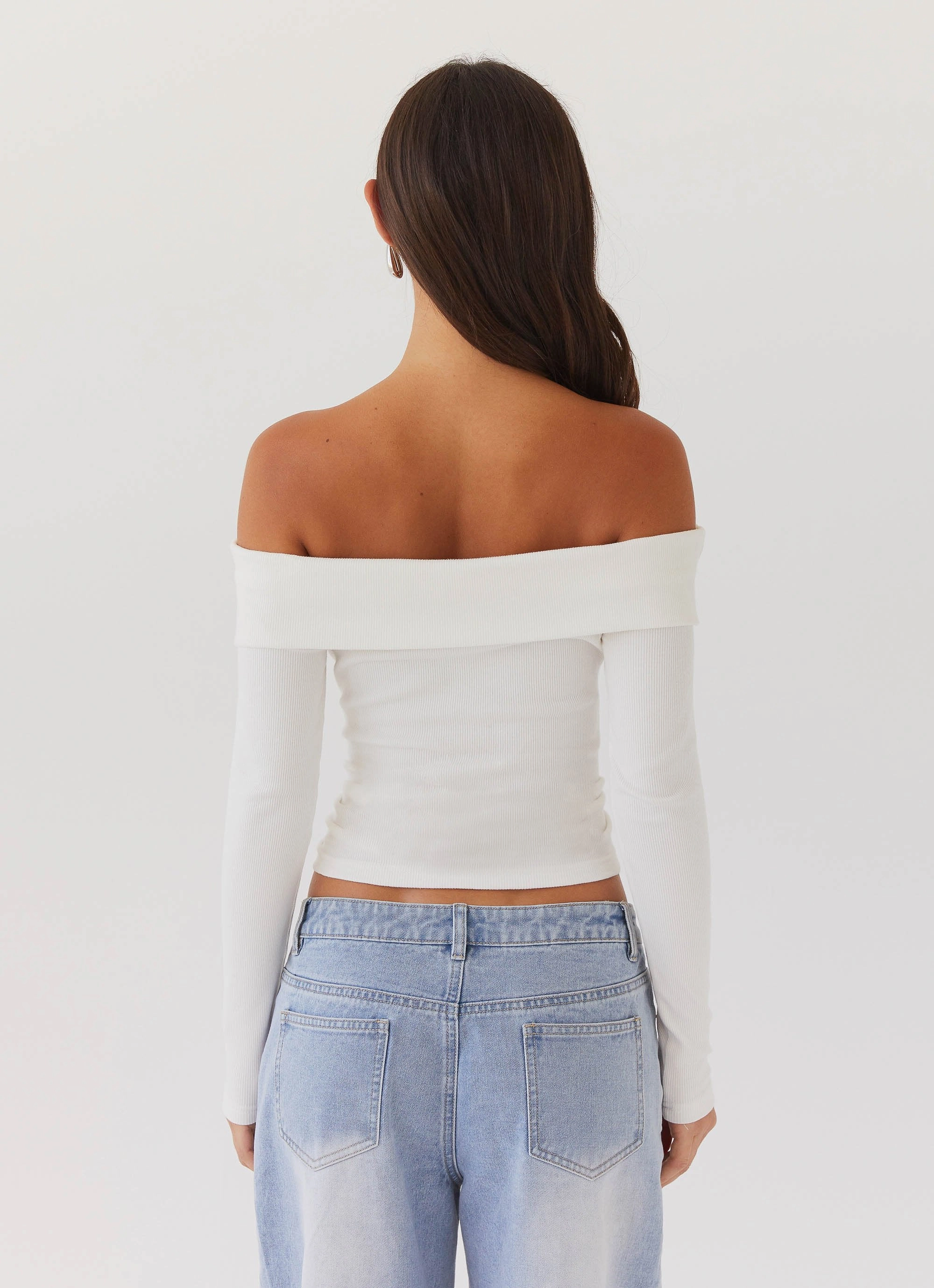 Ethically Sourced Material Minimalist Silhouette Cut Hayley Long Sleeve Ribbed Top - White
