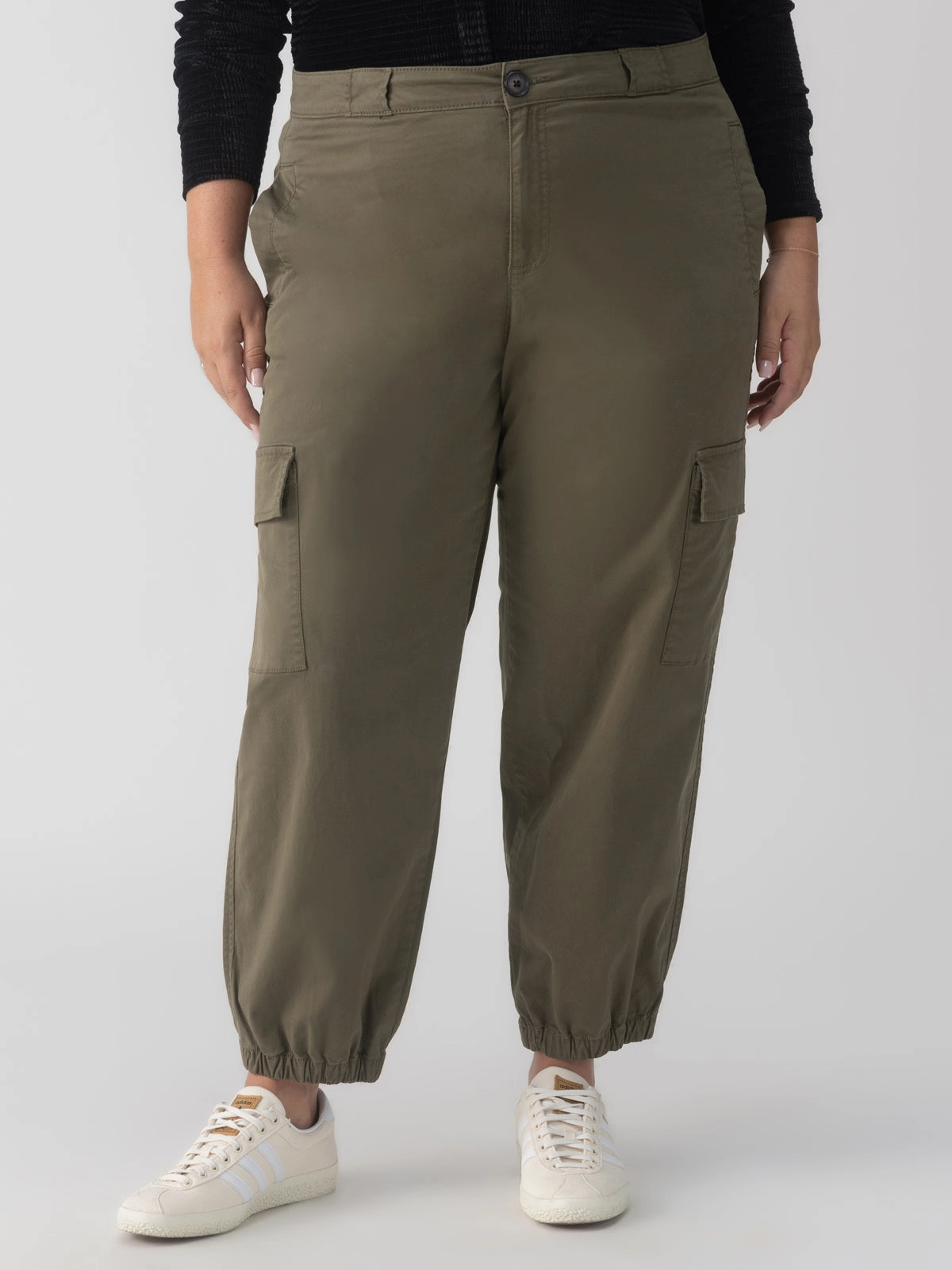 Take Over Jogger Mid-Rise Pant Kalamata Extended Sizing ReflectiveAccentDetails Versatile Comfort Wear