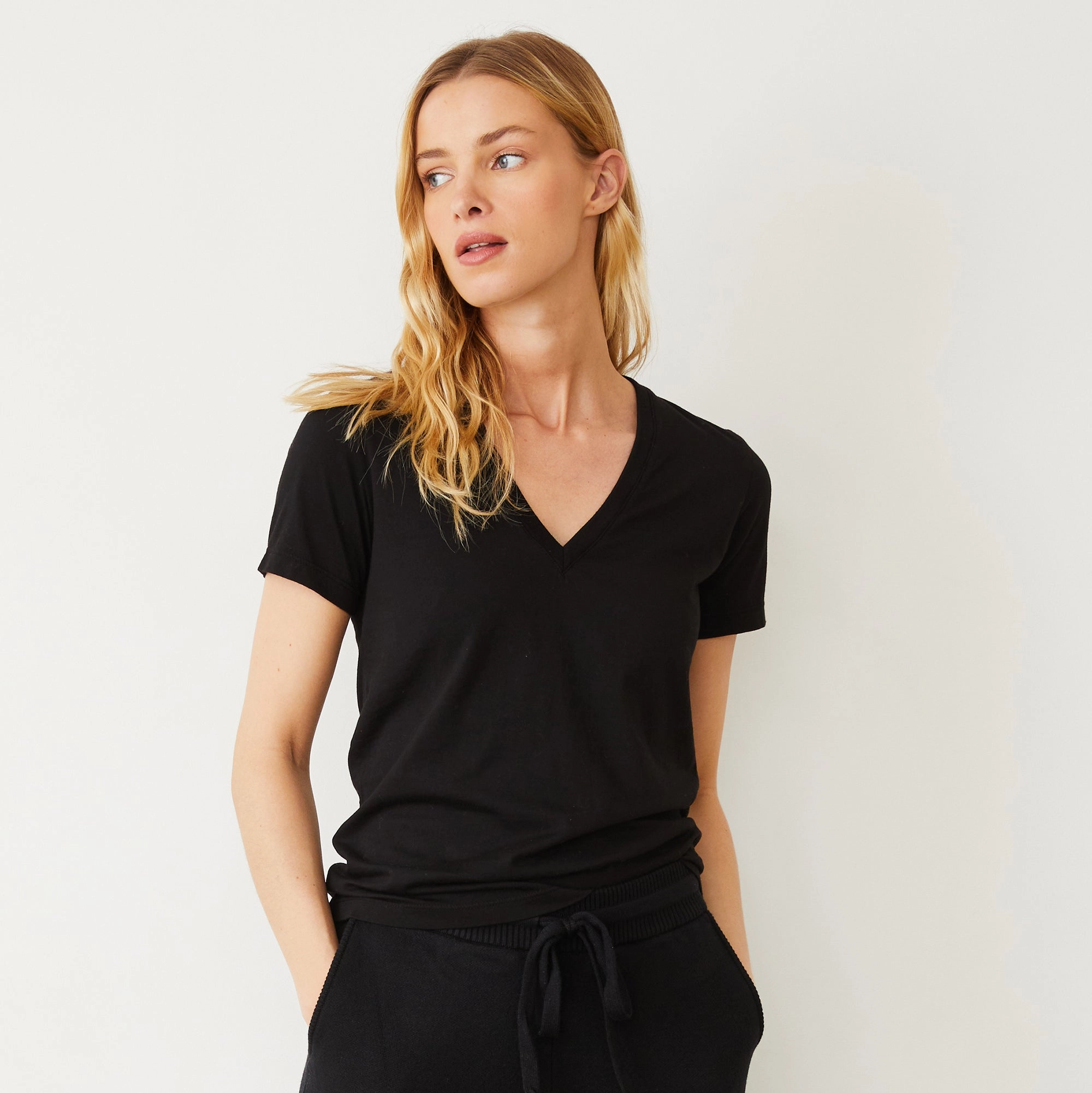 Basic V Neck Tee Retro design