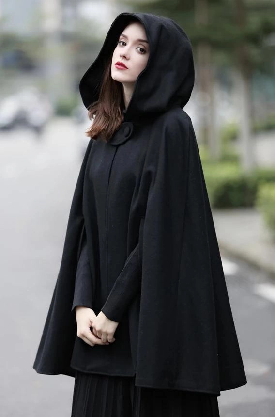 Front-Pocket The New Yorker | Hooded Cashmere Cape