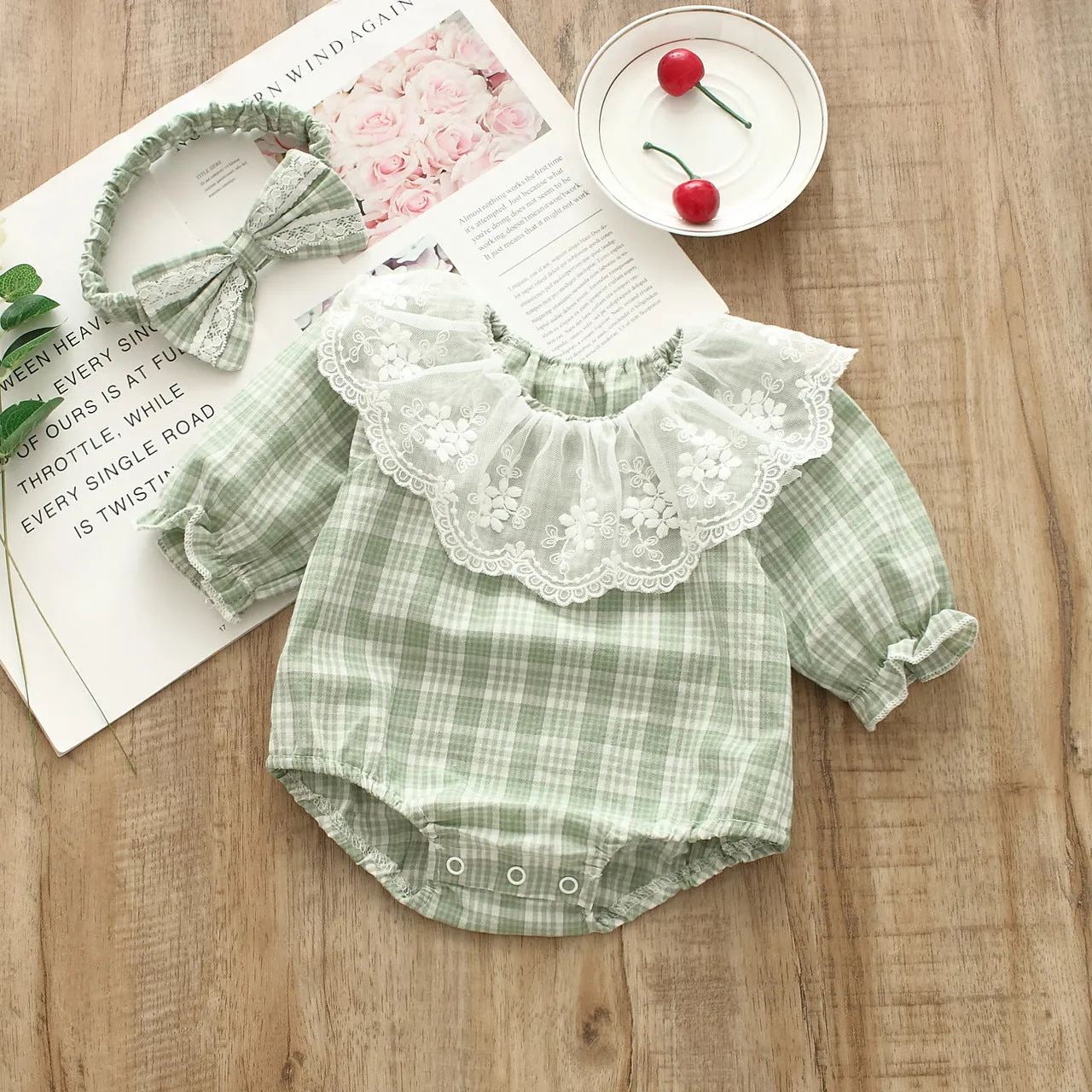 Baby Girls Checked Lace Rompers Wholesale 22051642