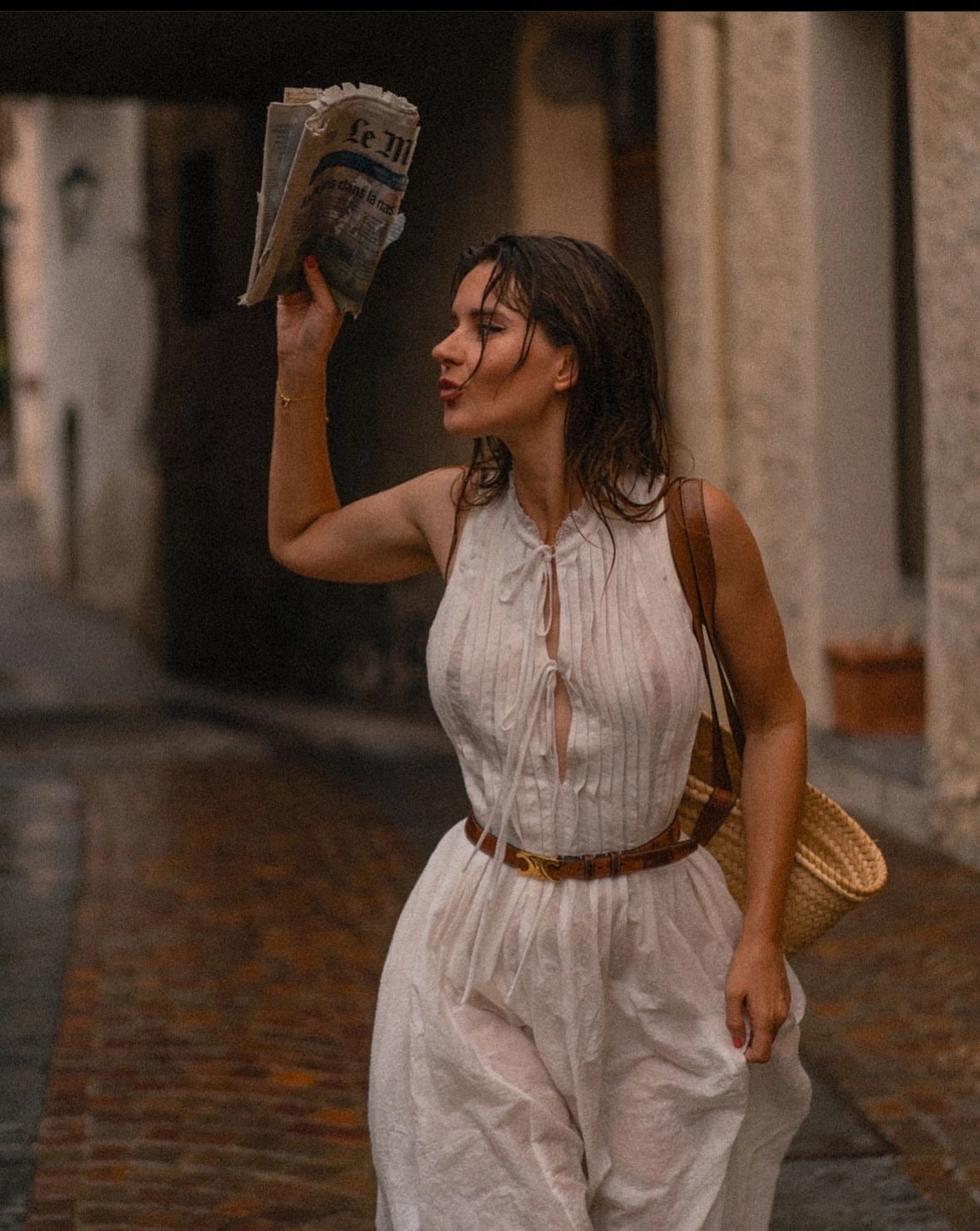 Balia 17 | Pleated Linen Dress Light Outdoor Layer Cold Day Look