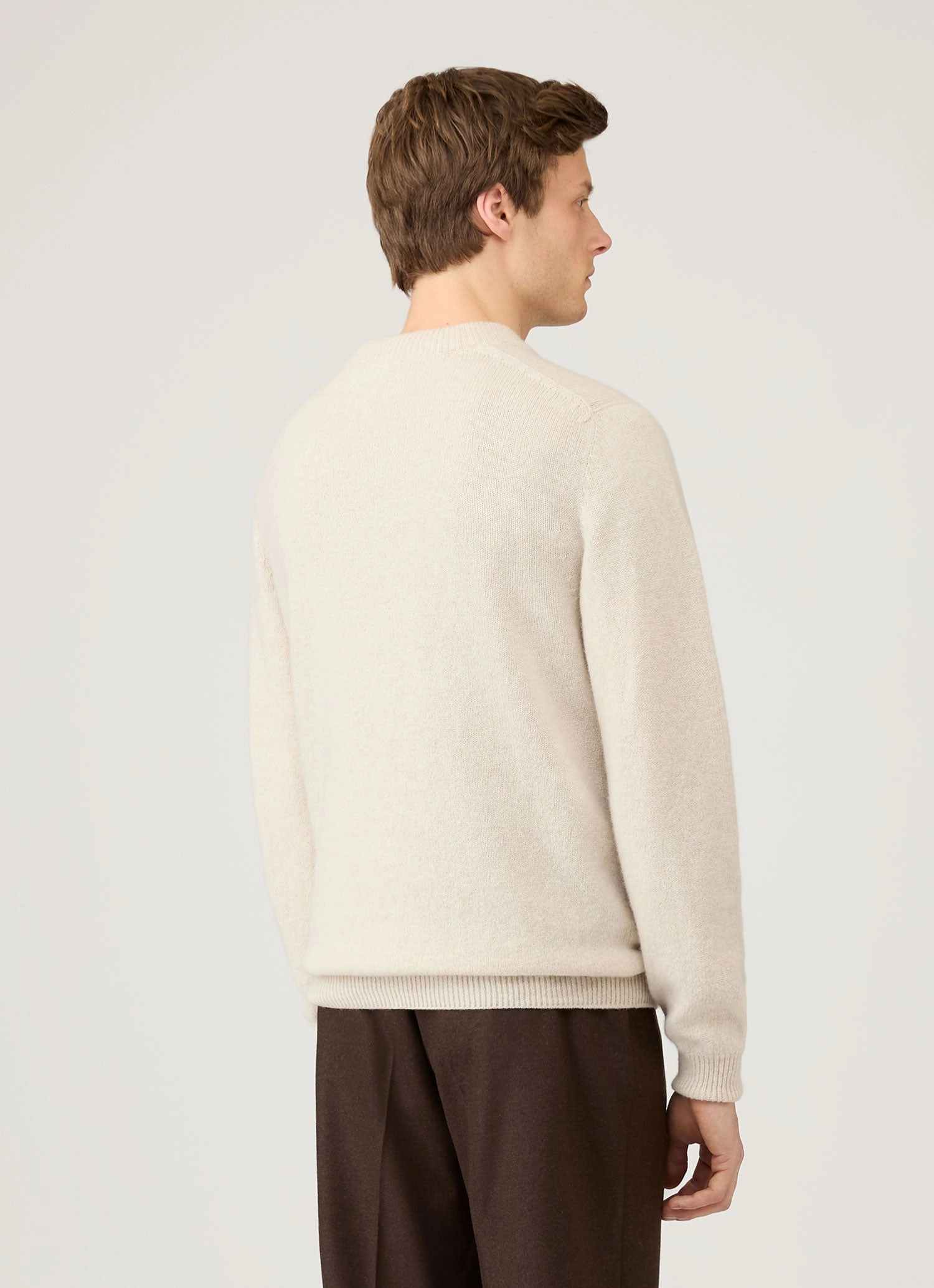 MachineWashable Fabric Subtle Details Men's Lambswool V-neck Jumper in Oatmeal Melange