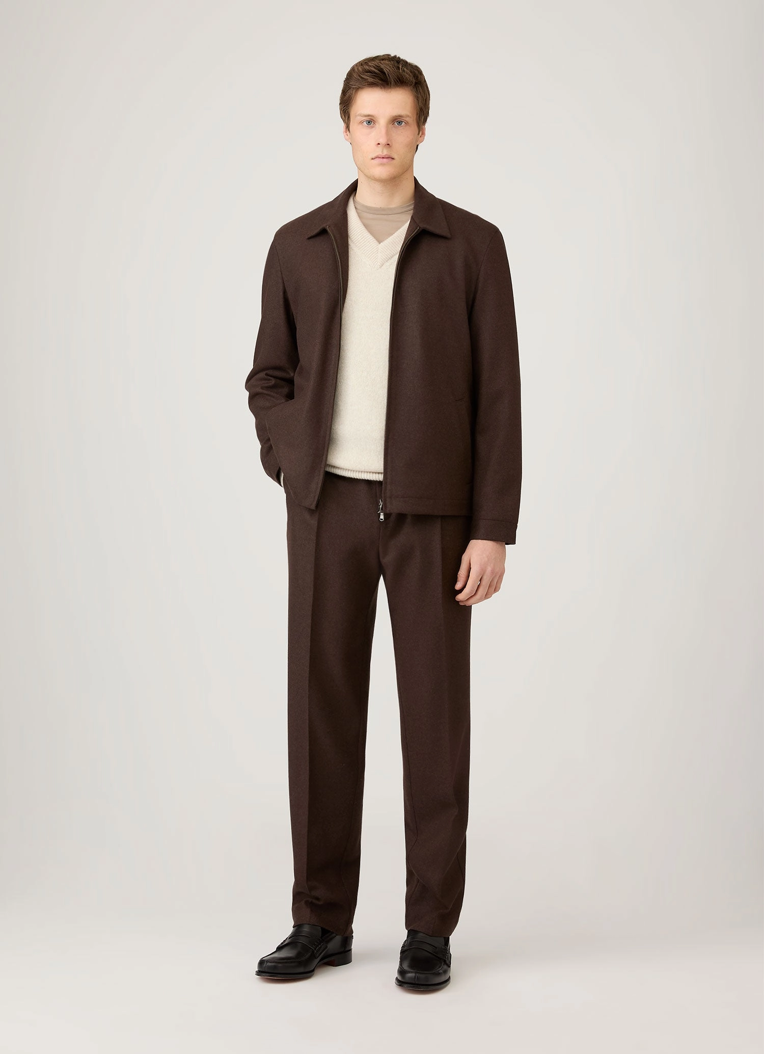 Men's Lambswool V-neck Jumper in Oatmeal Melange Natural Drape Heat Retention Lining