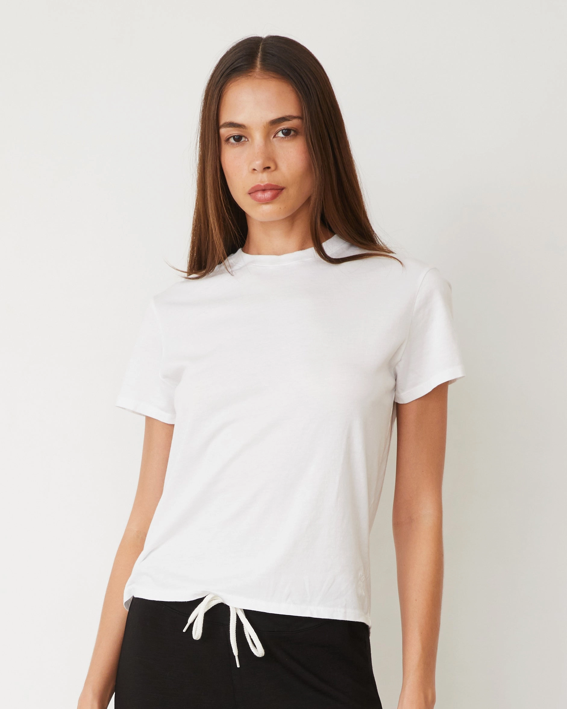 Elegant Look Tension Balanced Design Basic Crew Neck Tee