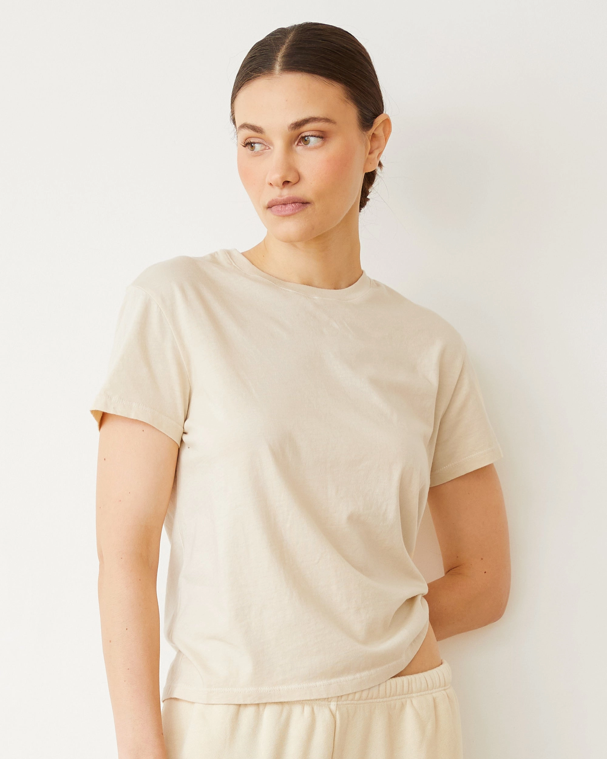 FlexibleLayeredConstruction NonRestrictive Cut Basic Crew Neck Tee