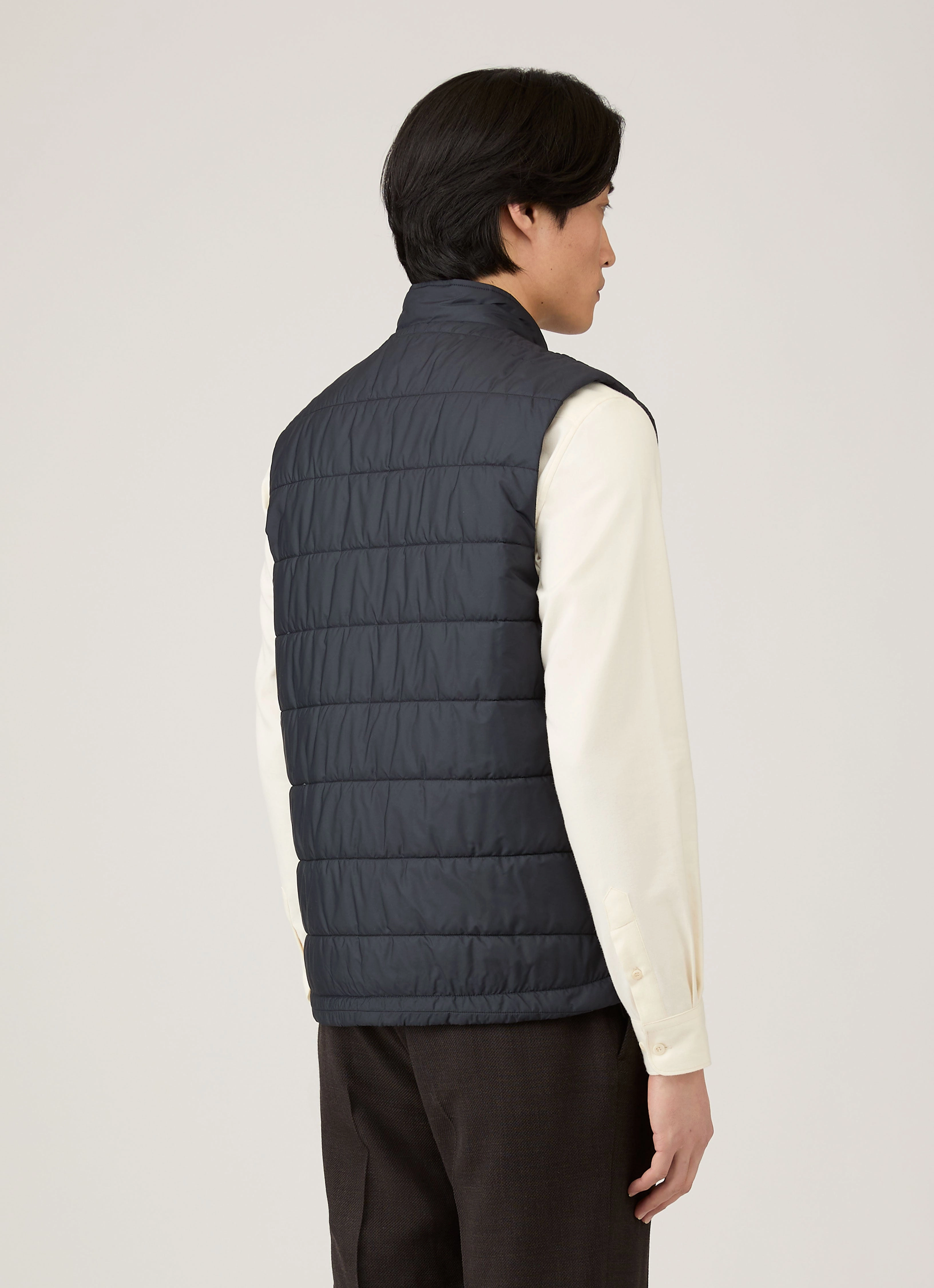 Men's Insulated Gilet in Navy Sleek Layer Stroll