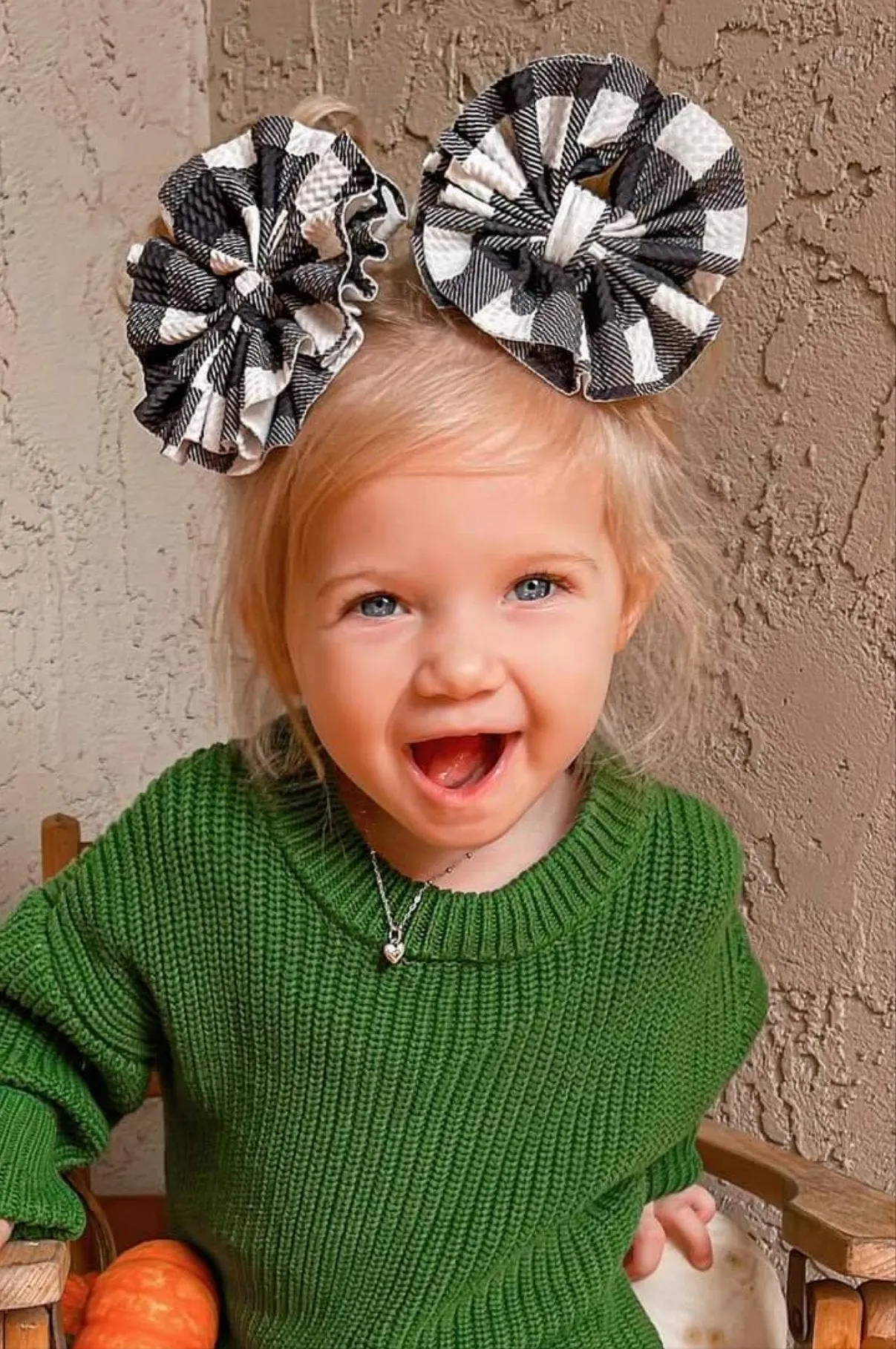 Black Plaid Bow