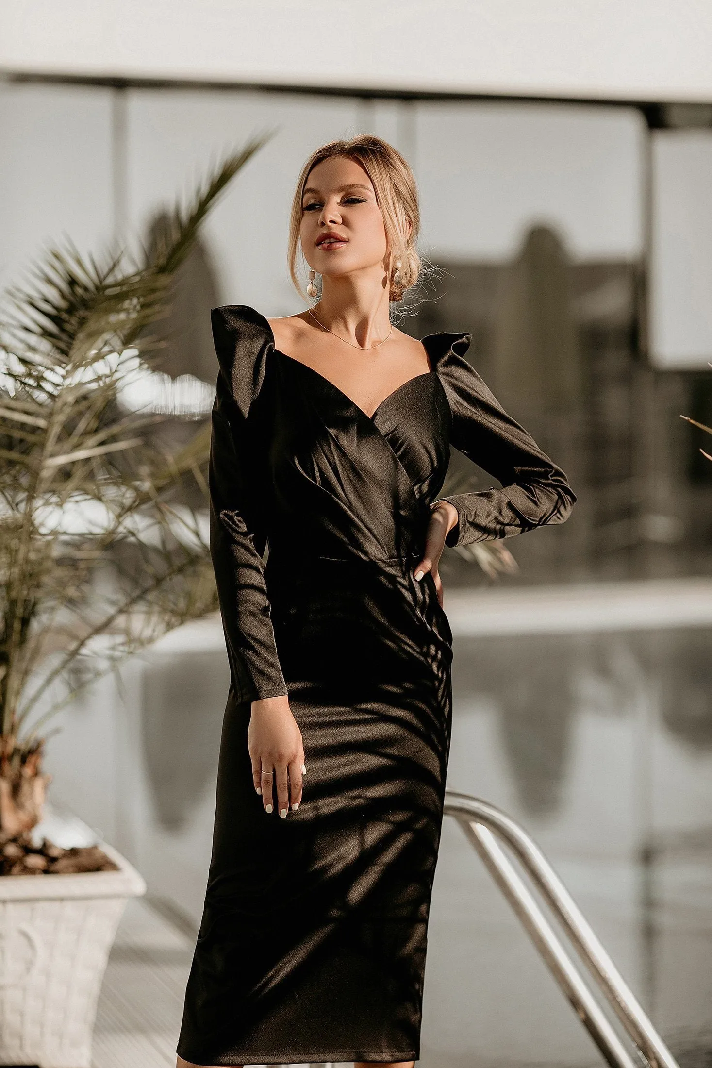 Black Silver Long Sleeve Midi Dress