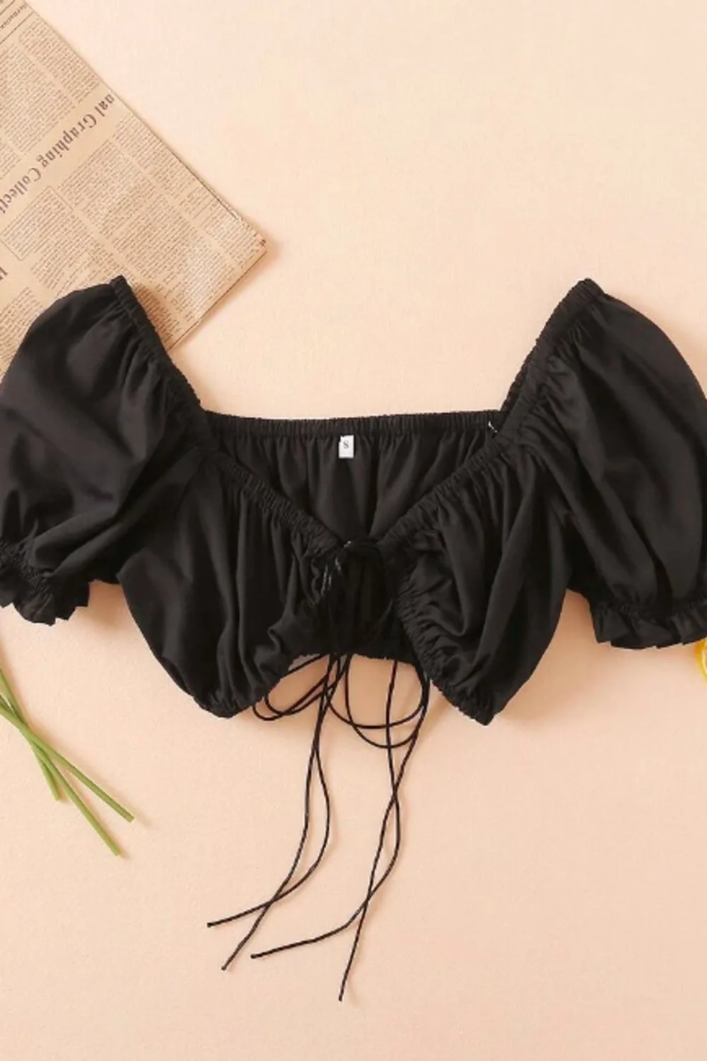 Black Sweetheart Neck Crop Top