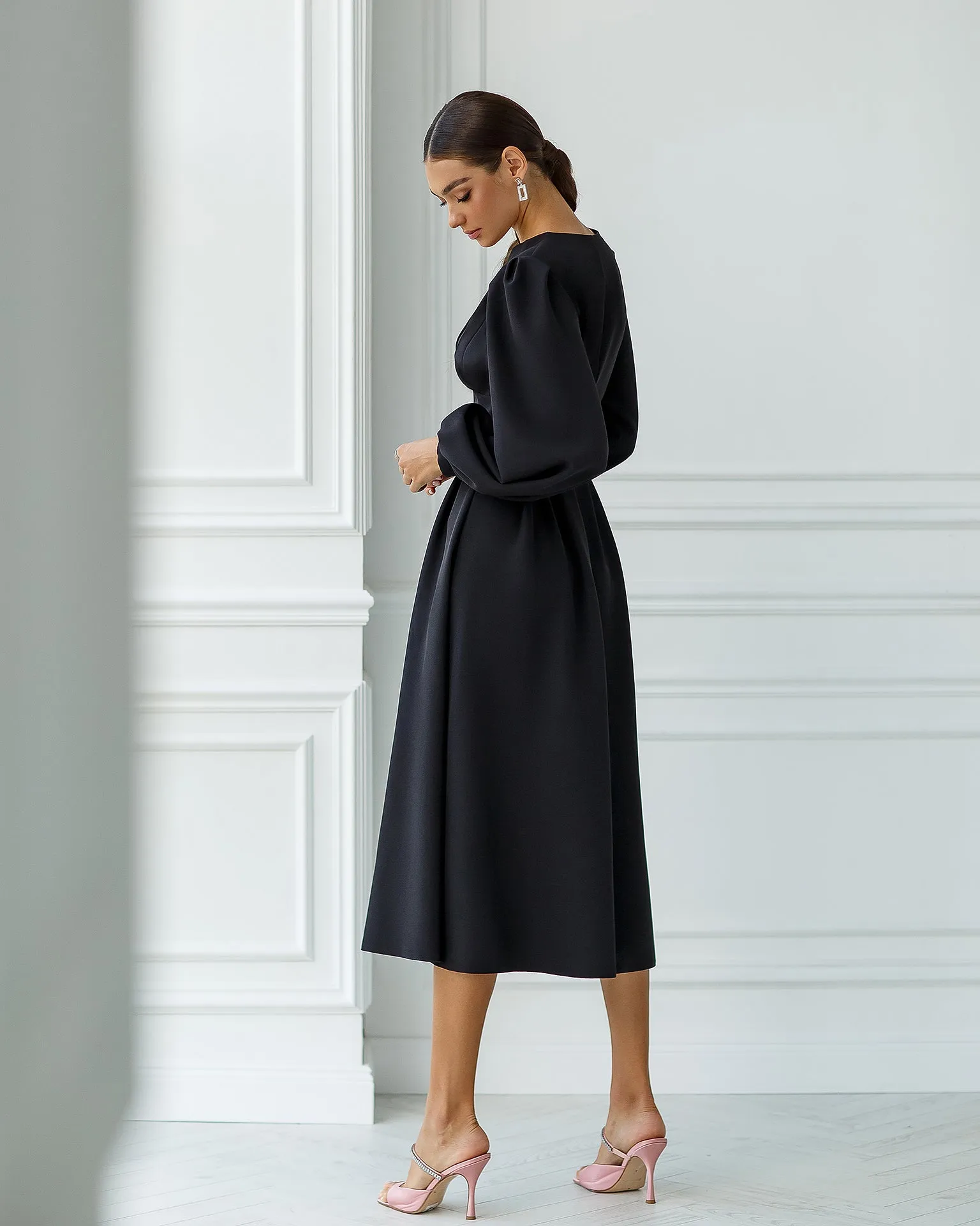 Black V-Neck Puff-Sleeve Midi Dress