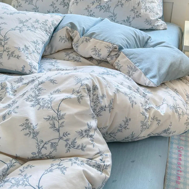 Blue Leaves Bedding Set