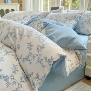Blue Leaves Bedding Set