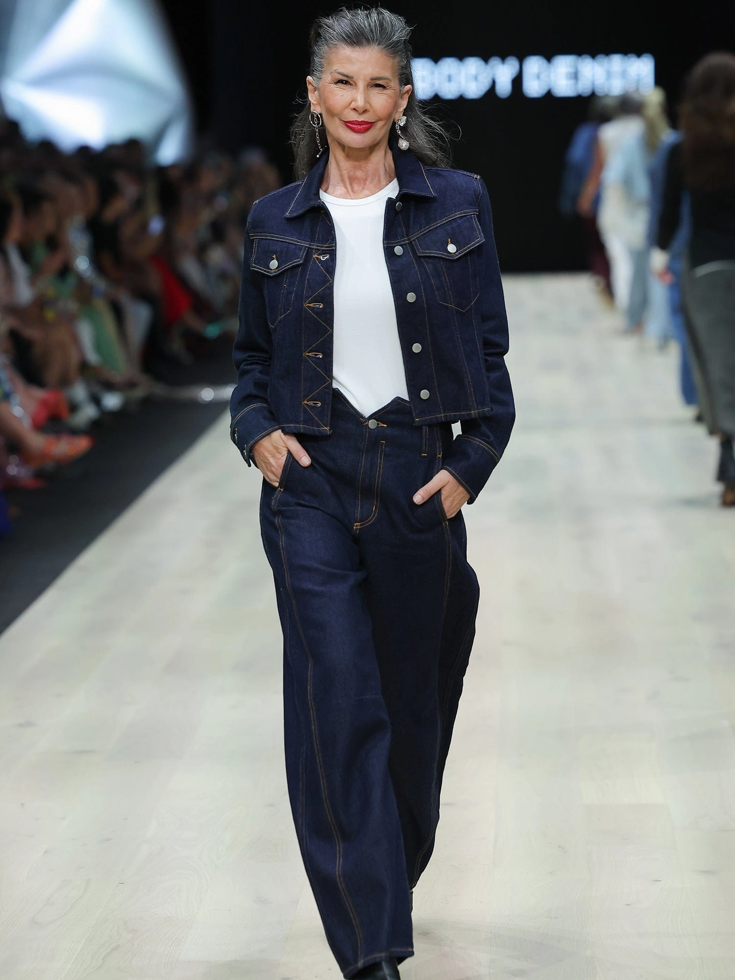 Traveler Gear Bold Look Vera Tuxedo Jean Pure Blue