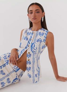 Born For Bordeaux Linen Vest - Floral Wave MicrofiberTexture Born For Bordeaux Linen Vest - Floral Wave MicrofiberTech