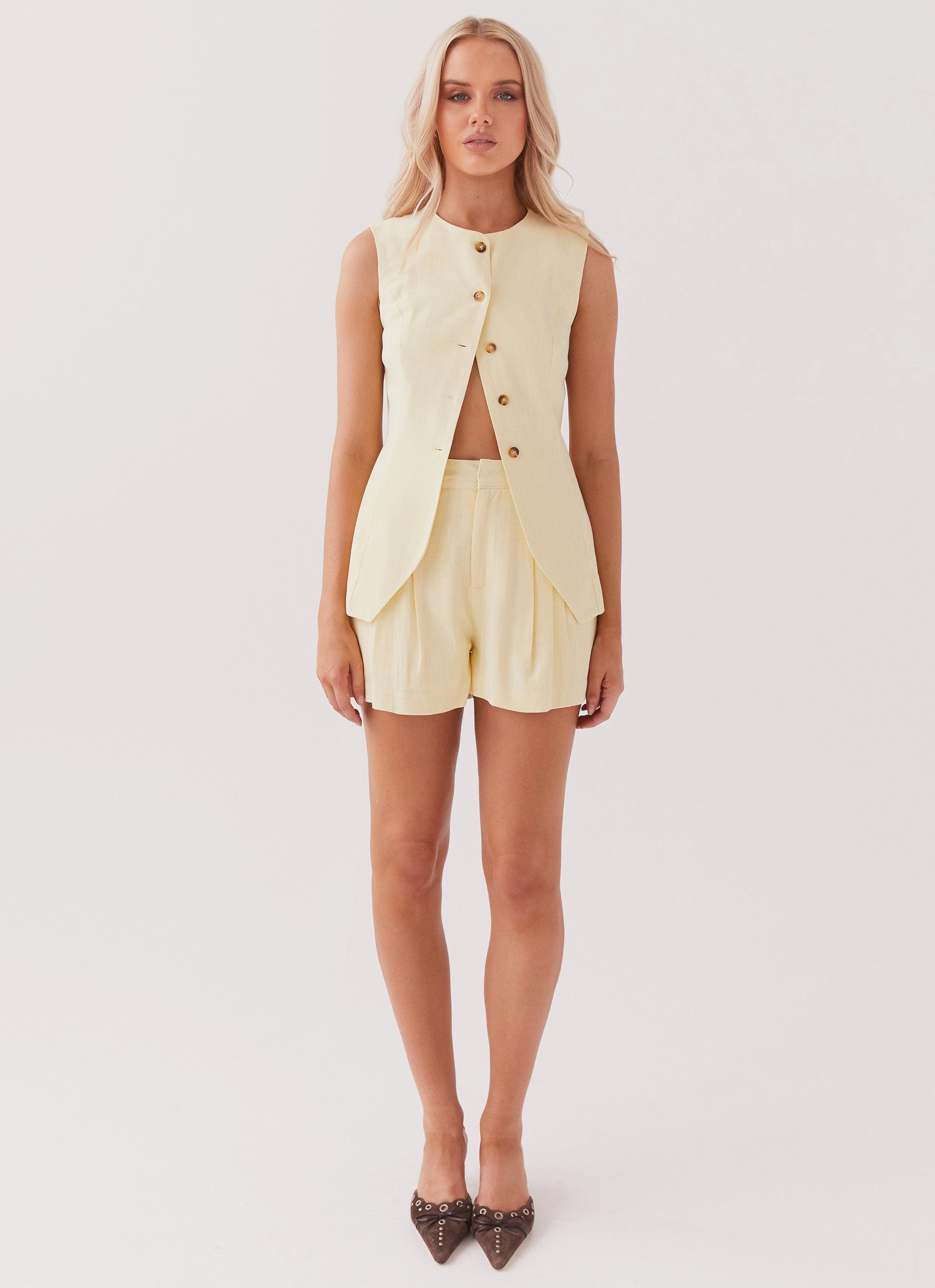 SoftInteriorLining Born For Bordeaux Linen Vest - Lemon