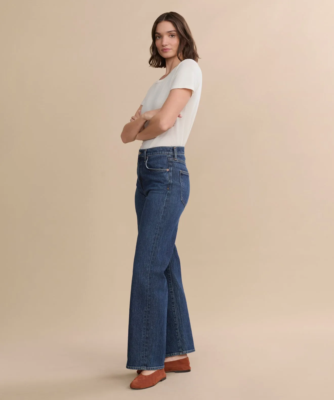 Simple and Cozy LightweightDesign Harper Jean