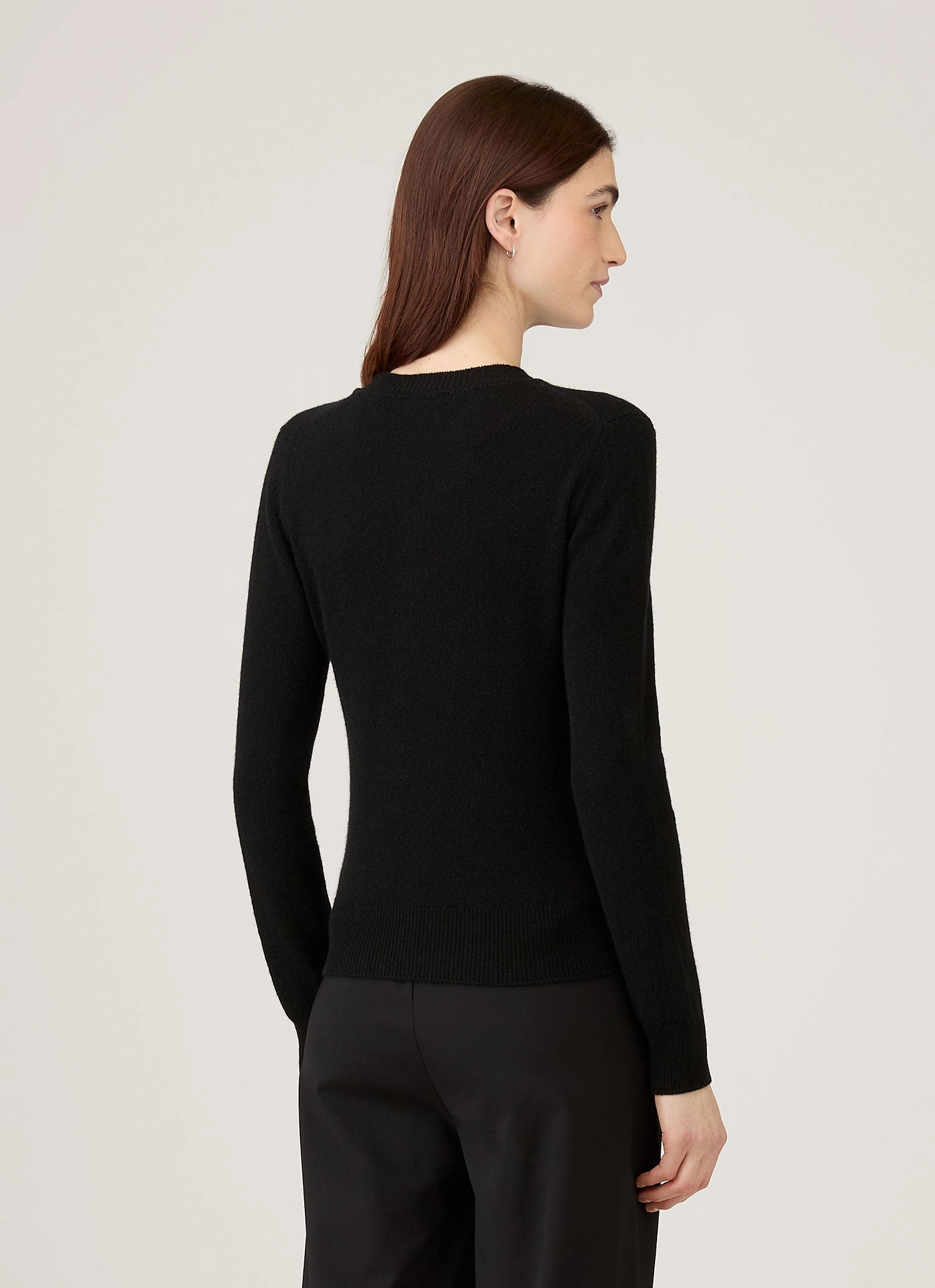 Weekend Outfit Women's Cashmere Jumper in Black