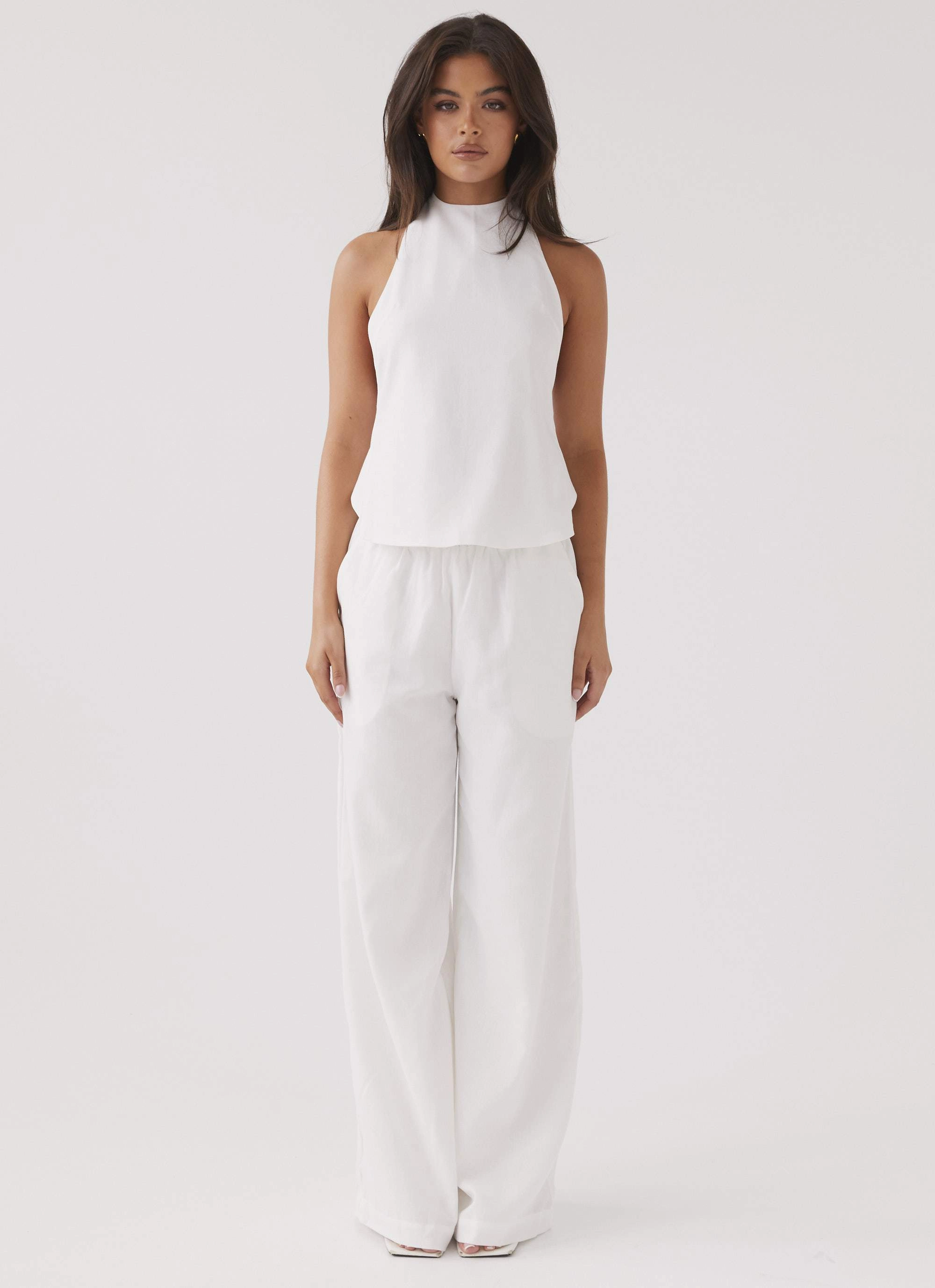 Heatwave Linen Apron Top - White FlexibleCuffs SweatWicking Fabric