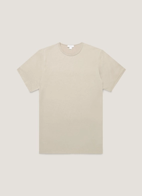 Breathable Style Men's Classic T-shirt in Fog Outdoor Style Trend Cool Layering Men's Classic T-shirt in Fog