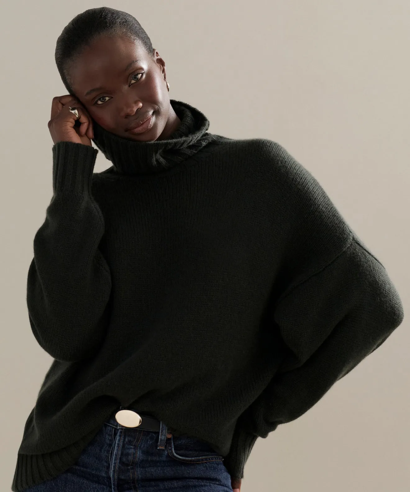 FourWayStretchFabric Drop Shoulder Cut Cashmere Porter Turtleneck