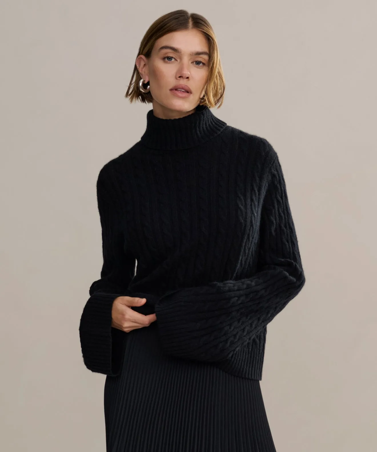 Basic Wardrobe Stretch Material Cable Nell Turtleneck