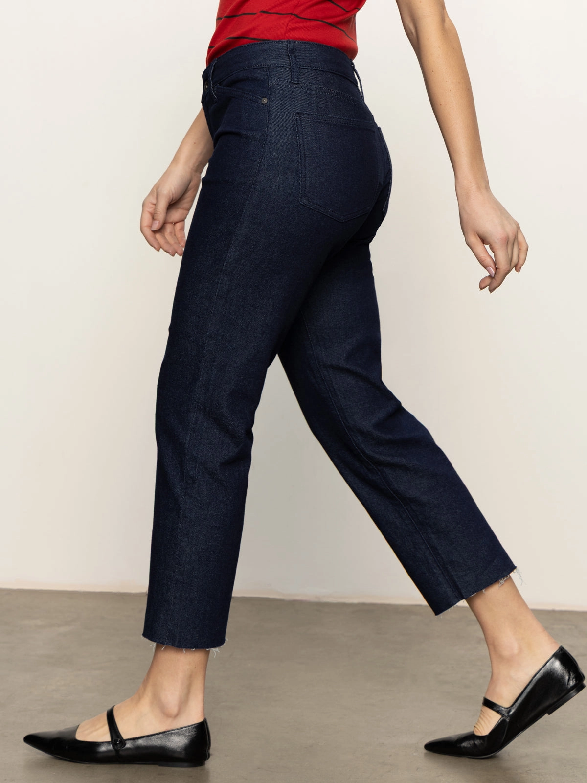 Form Fitting Cadence 90'S Straight Crop Jeans Plot Twist