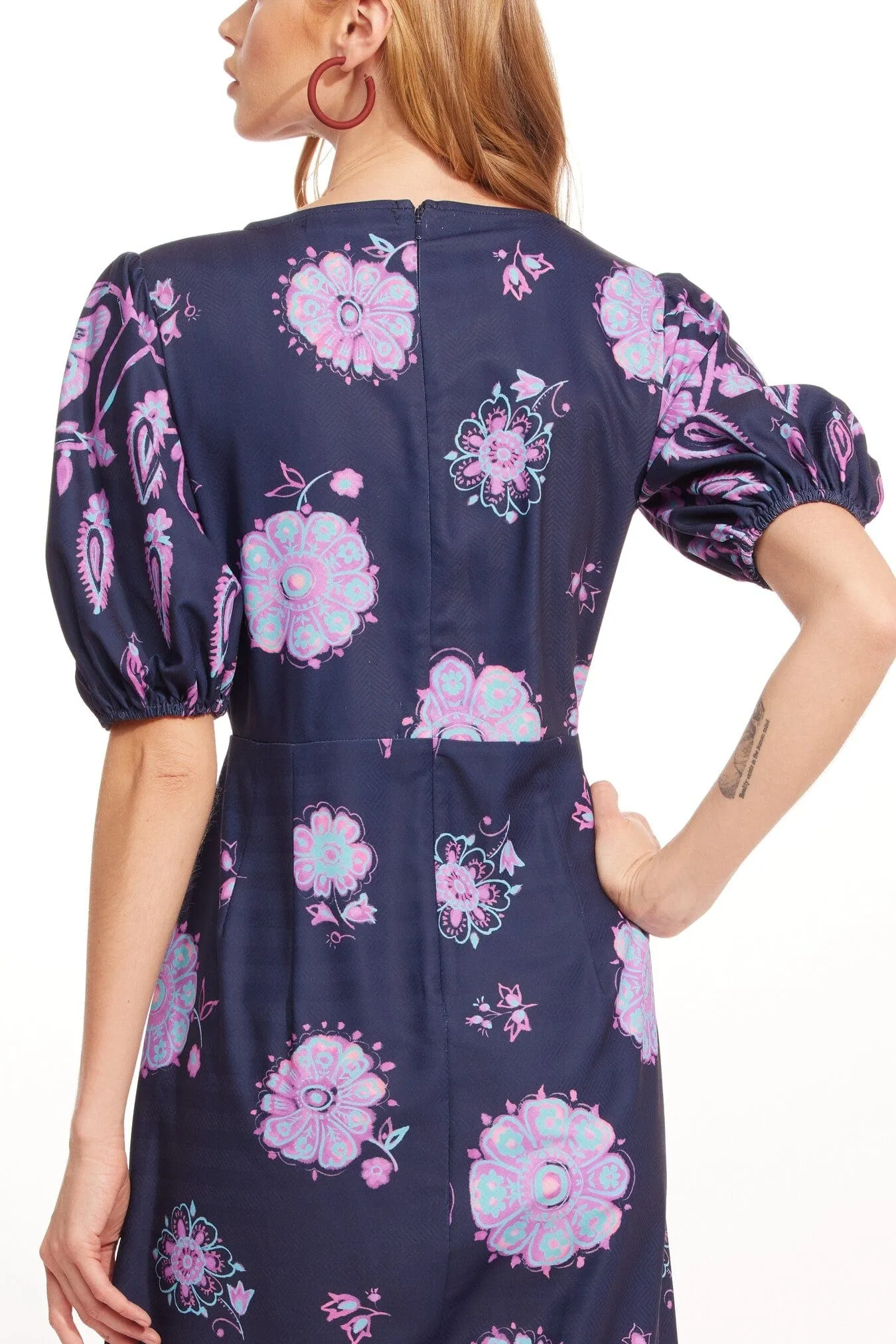 Effortless Look Bold Color Callum Dress ?C Harmonia