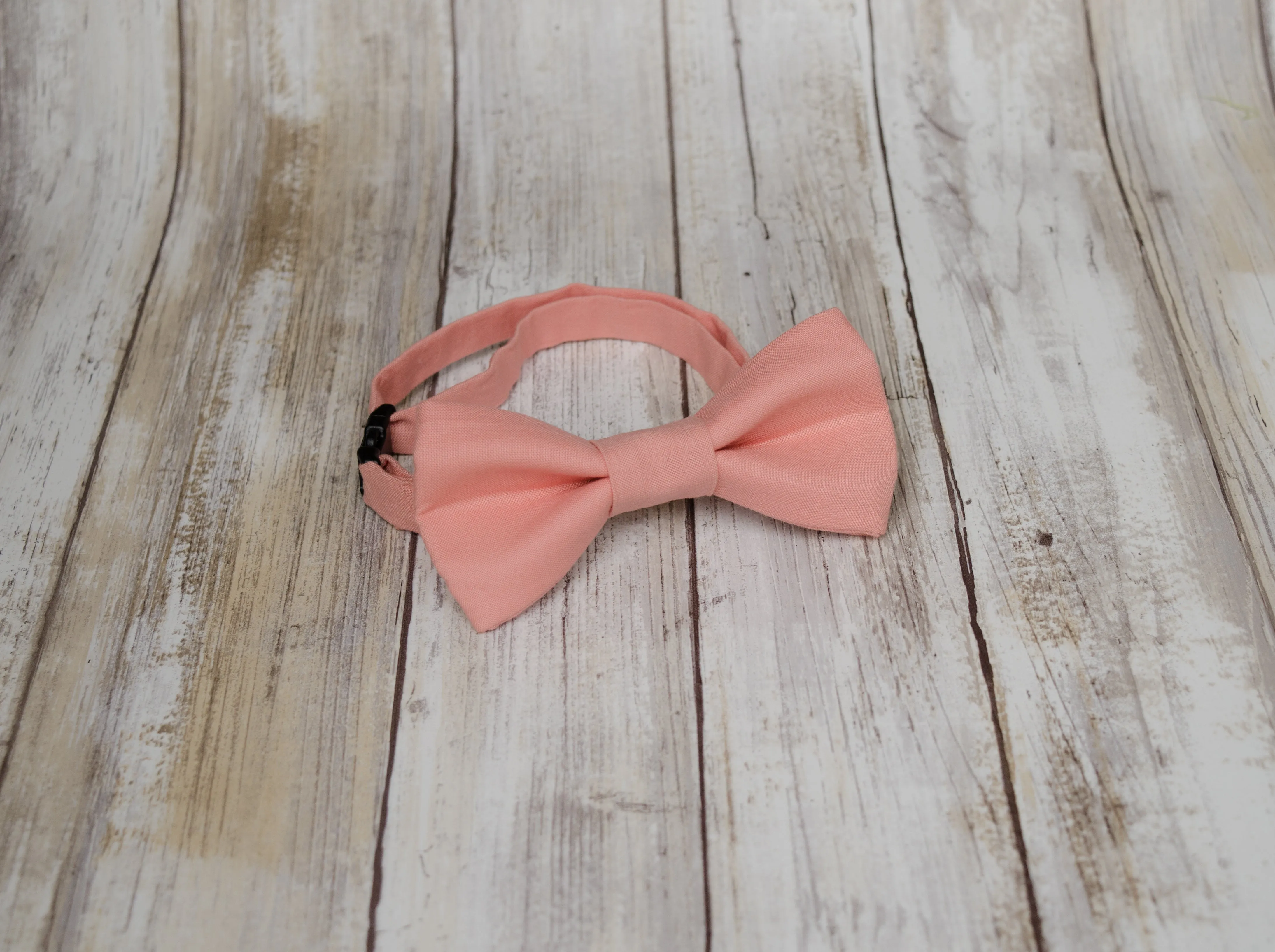 Cameo Bow Tie (298)