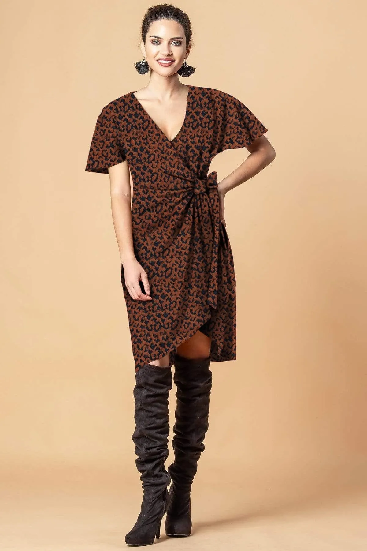 Smart Detail Cameo Dress - Mocha Fierce