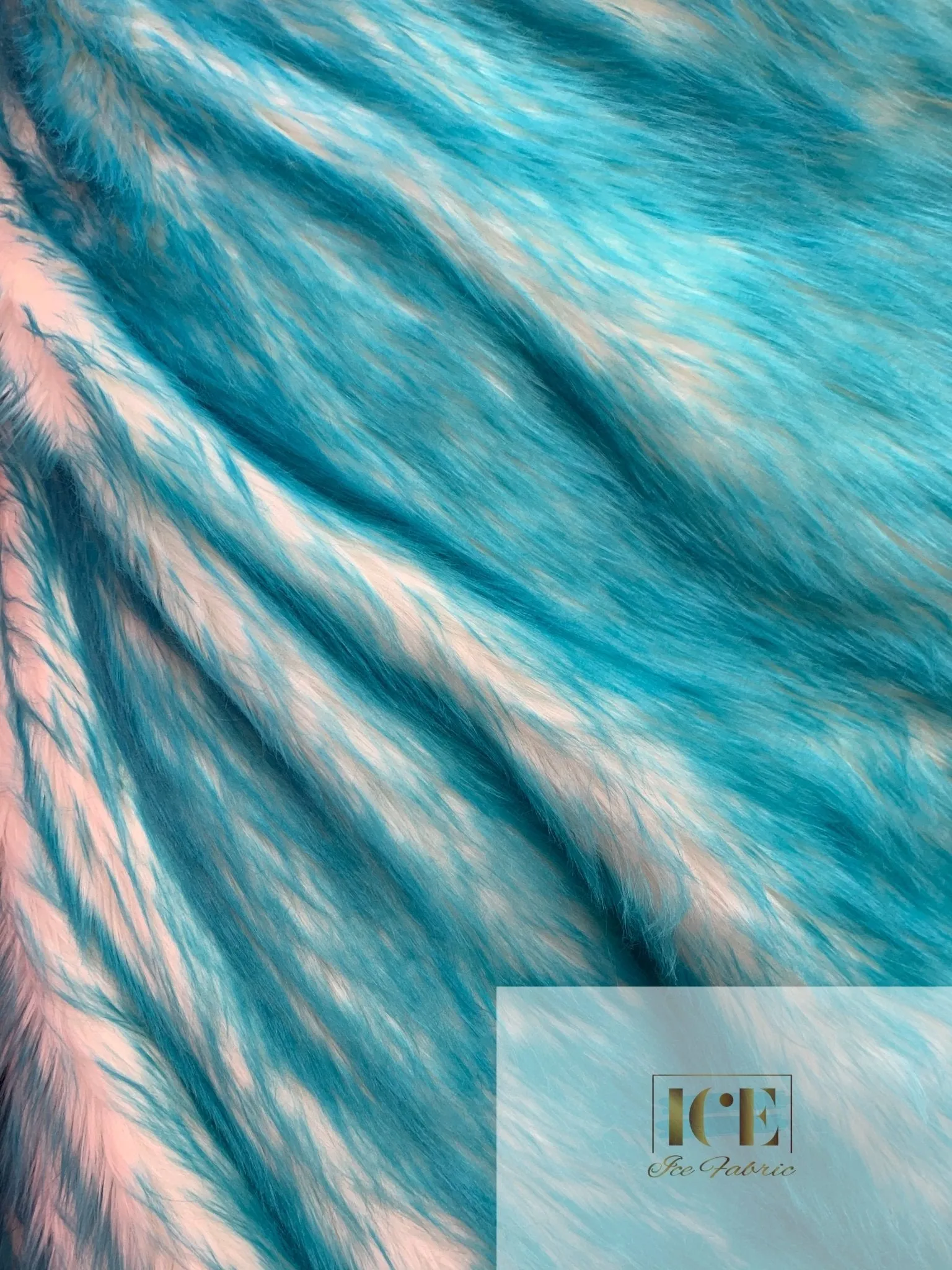 Canadian Fox 2 Tone Shaggy Long Pile Faux Fur Fabric For Blankets, Costumes, Bed Spread
