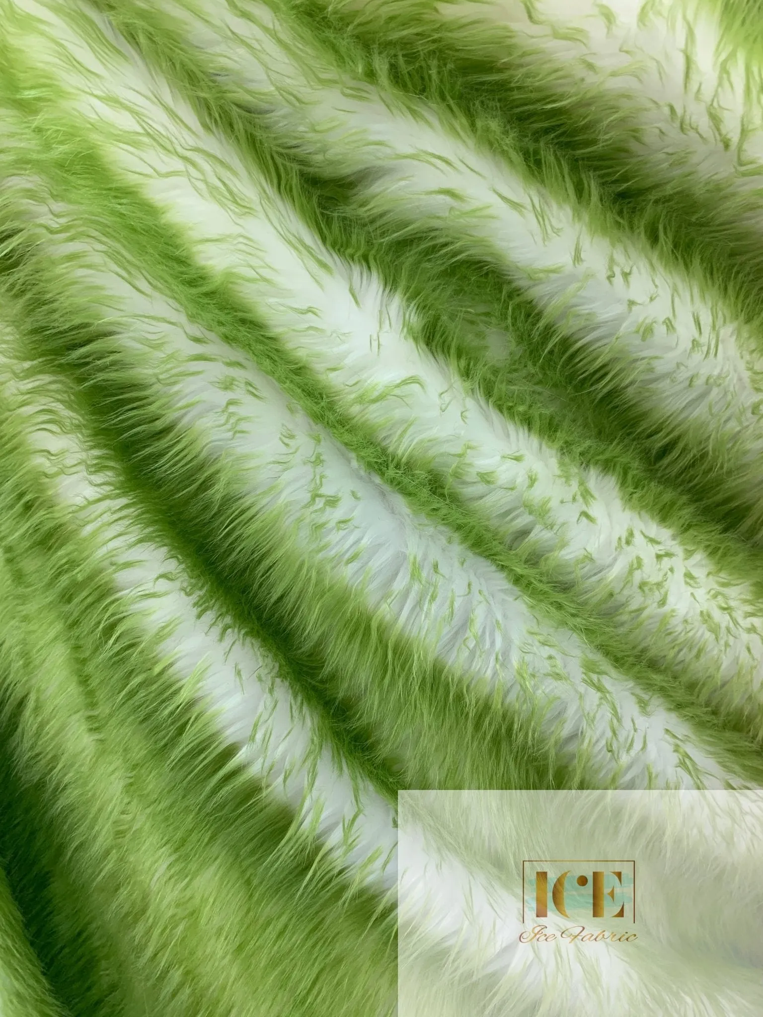 Canadian Fox 2 Tone Shaggy Long Pile Faux Fur Fabric For Blankets, Costumes, Bed Spread