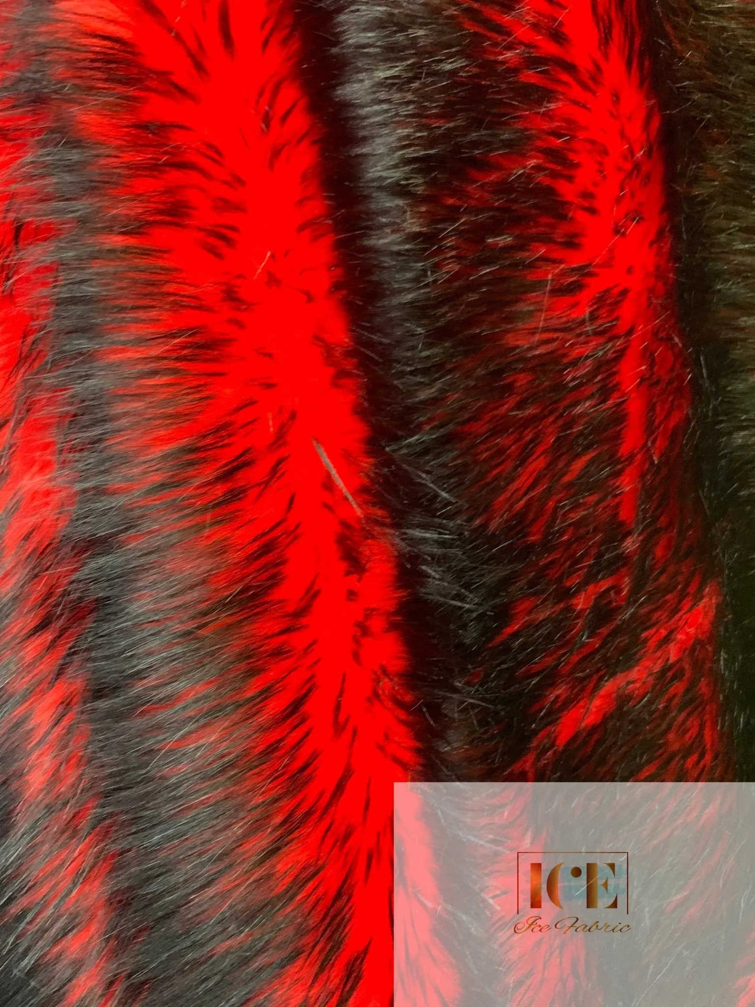Canadian Fox 2 Tone Shaggy Long Pile Faux Fur Fabric For Blankets, Costumes, Bed Spread