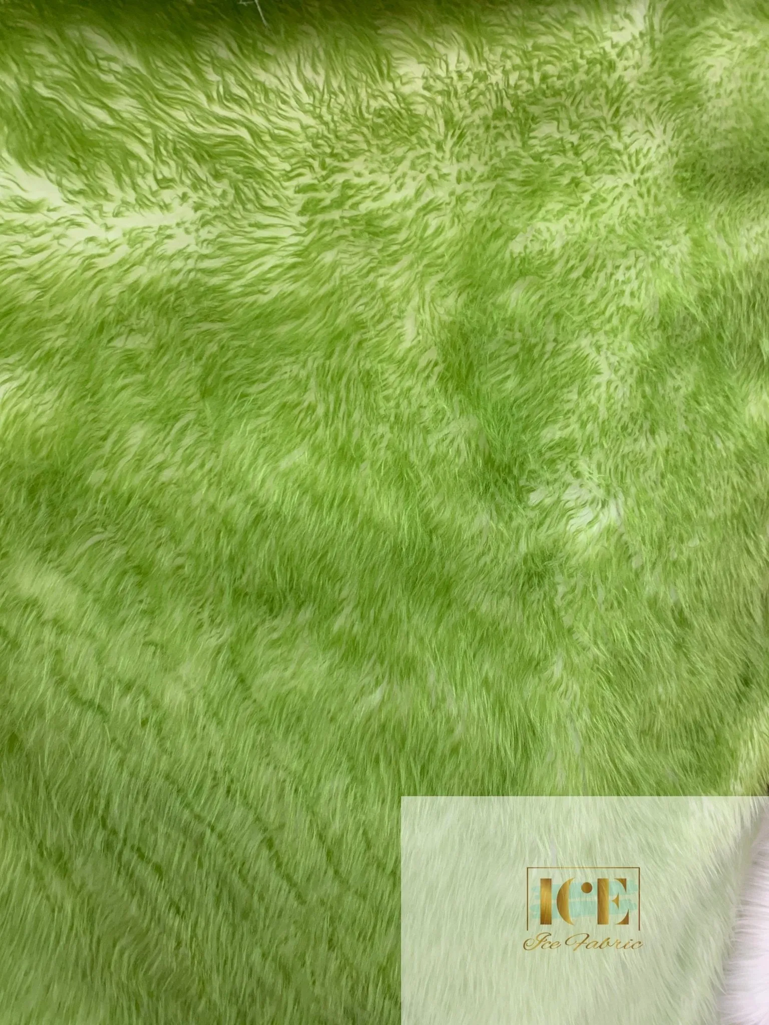 Canadian Fox 2 Tone Shaggy Long Pile Faux Fur Fabric For Blankets, Costumes, Bed Spread