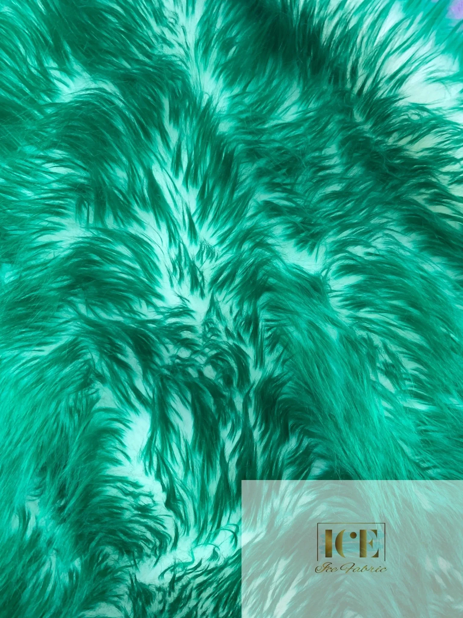 Canadian Fox 2 Tone Shaggy Long Pile Faux Fur Fabric For Blankets, Costumes, Bed Spread