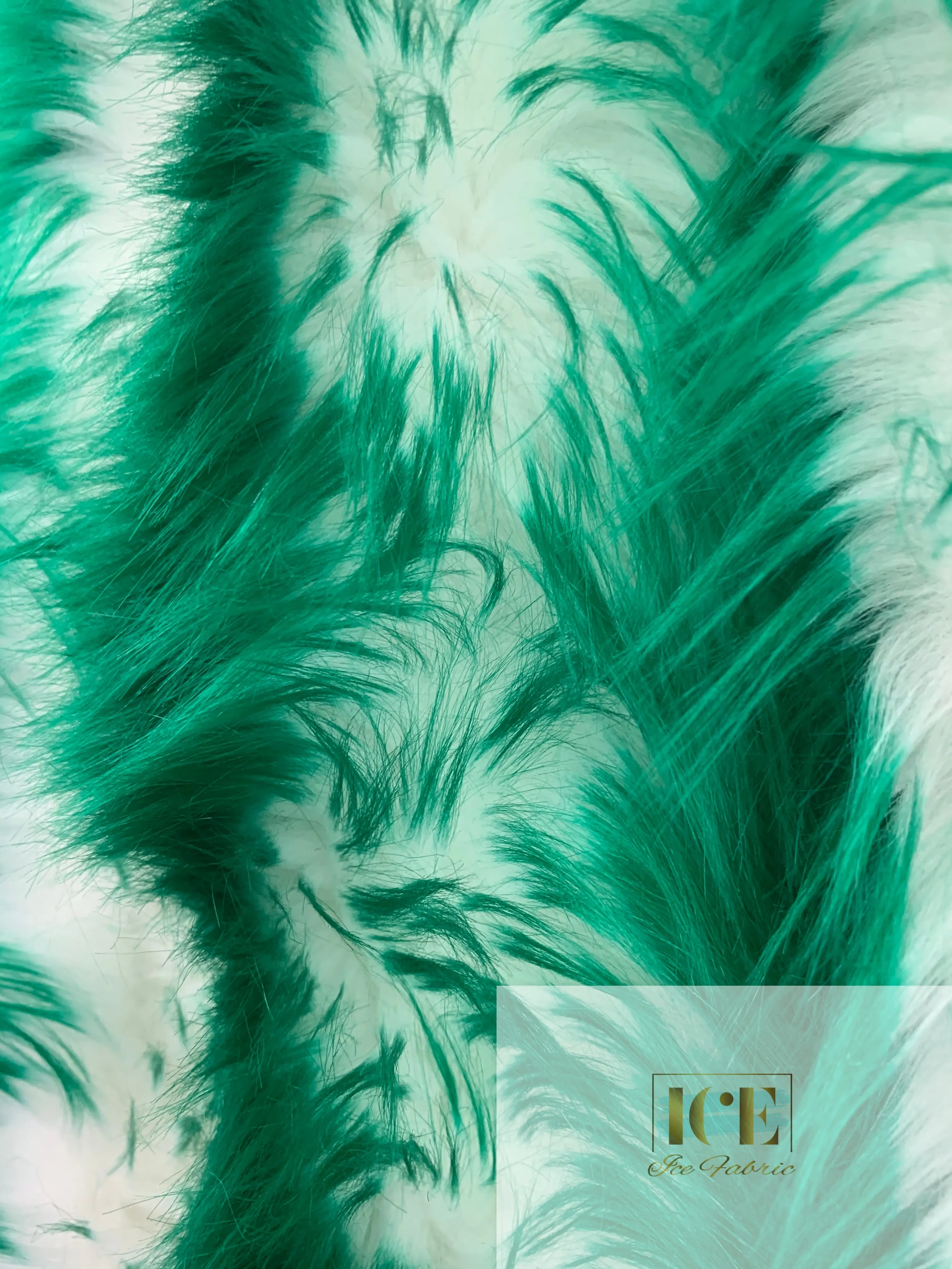 Canadian Fox 2 Tone Shaggy Long Pile Faux Fur Fabric For Blankets, Costumes, Bed Spread