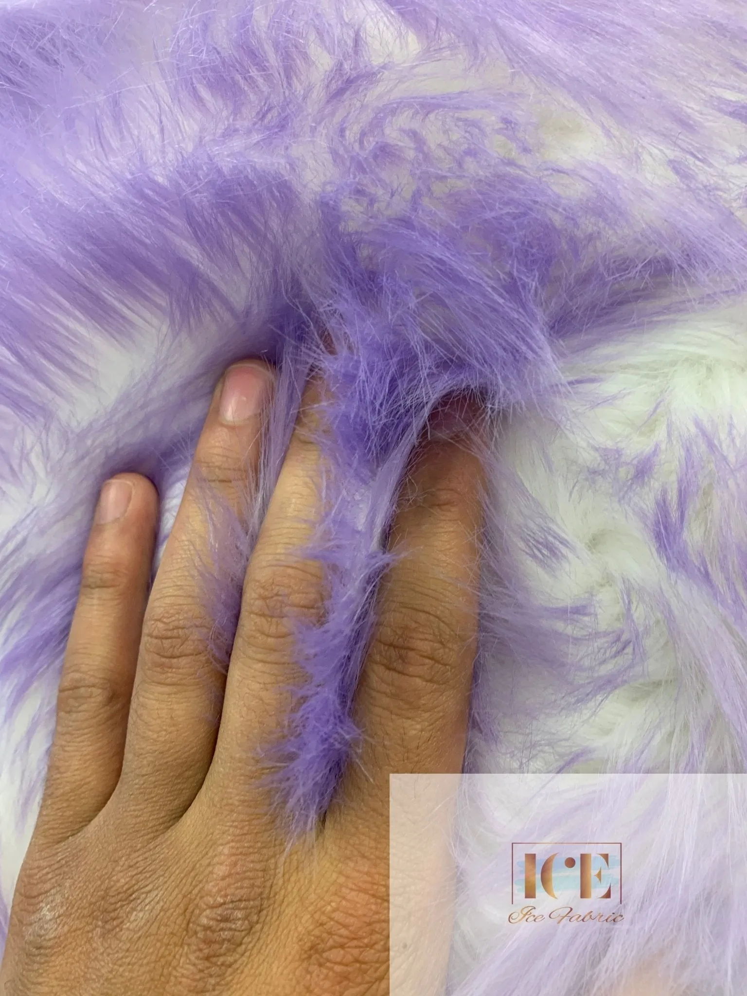 Canadian Fox 2 Tone Shaggy Long Pile Faux Fur Fabric For Blankets, Costumes, Bed Spread