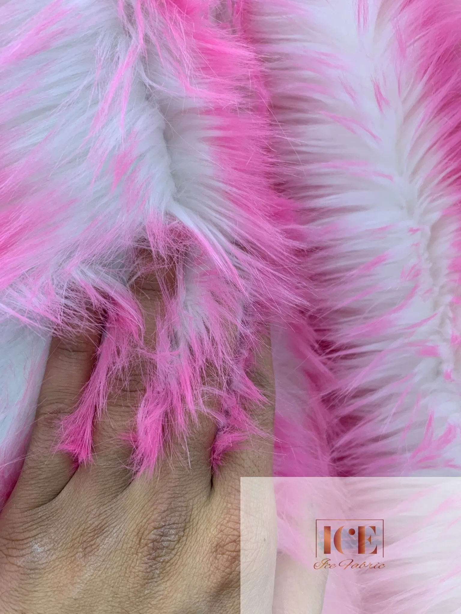 Canadian Fox 2 Tone Shaggy Long Pile Faux Fur Fabric For Blankets, Costumes, Bed Spread
