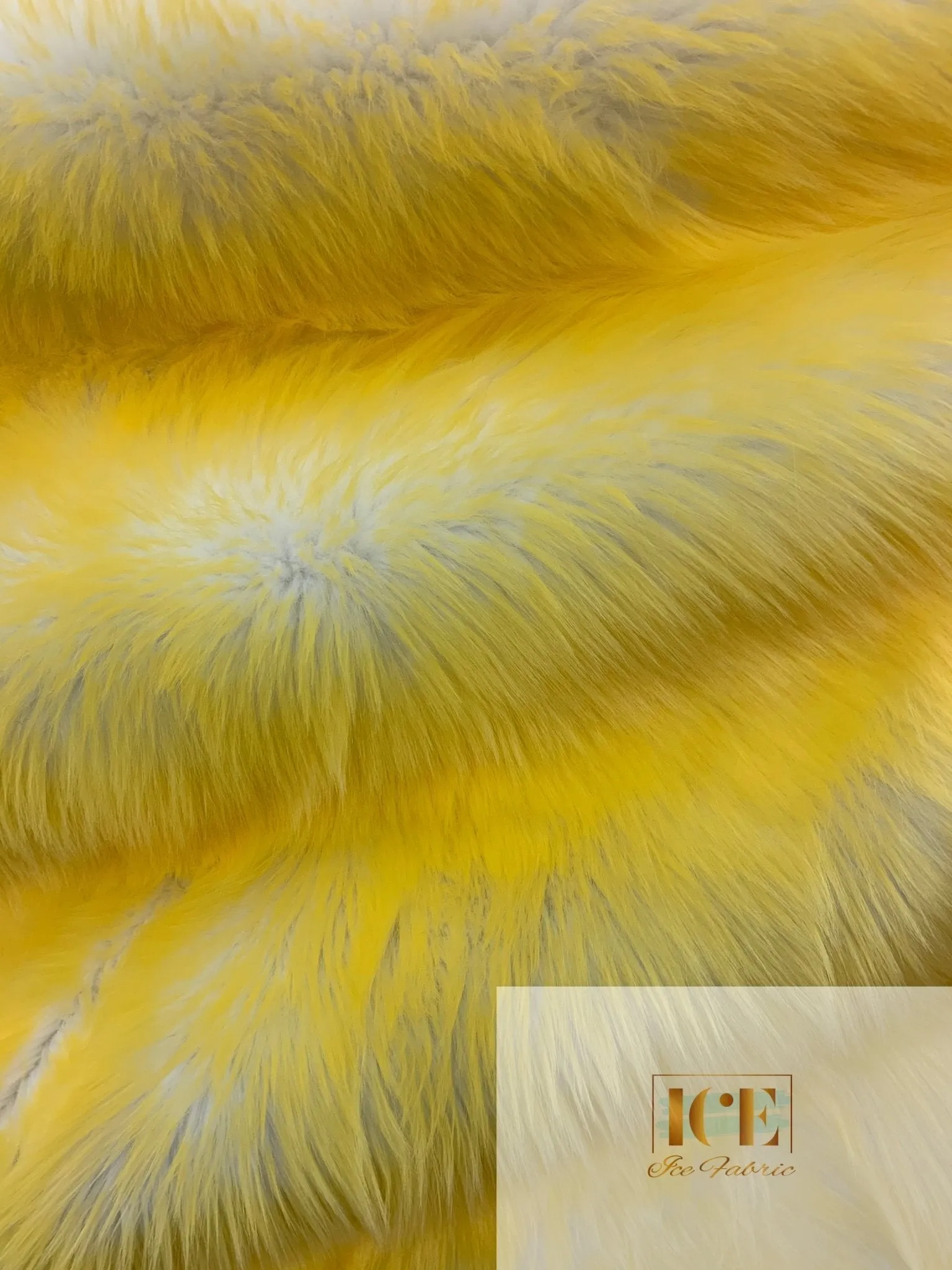 Canadian Fox 2 Tone Shaggy Long Pile Faux Fur Fabric For Blankets, Costumes, Bed Spread